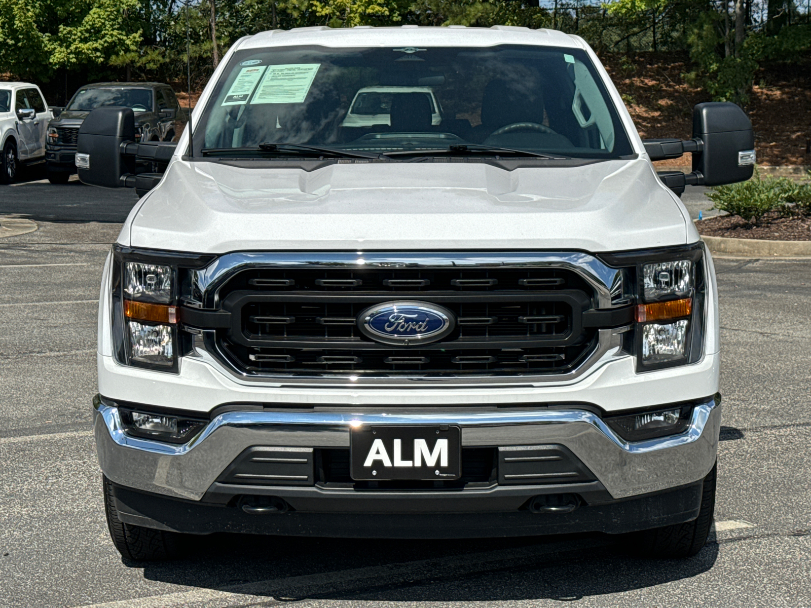 2023 Ford F-150 XLT 2