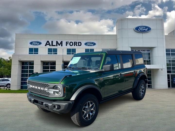 2023 Ford Bronco Badlands 1