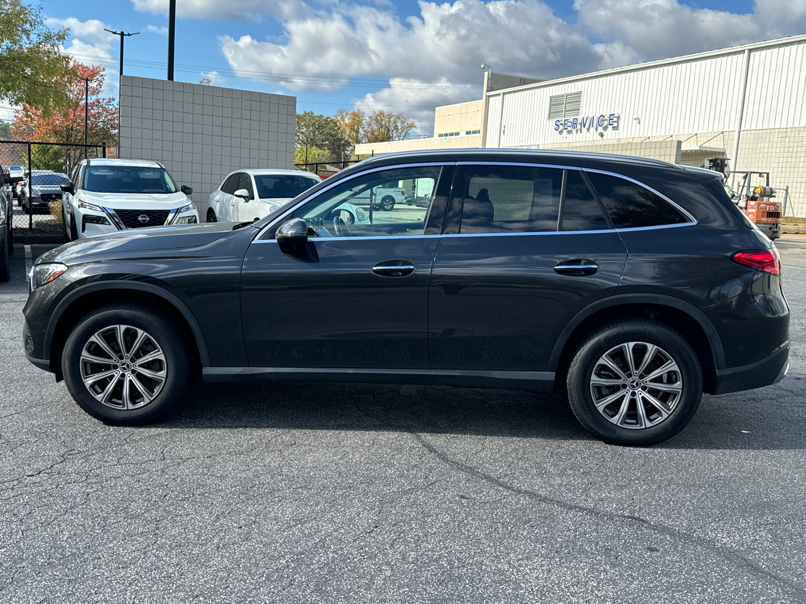 2023 Mercedes-Benz GLC GLC 300 8