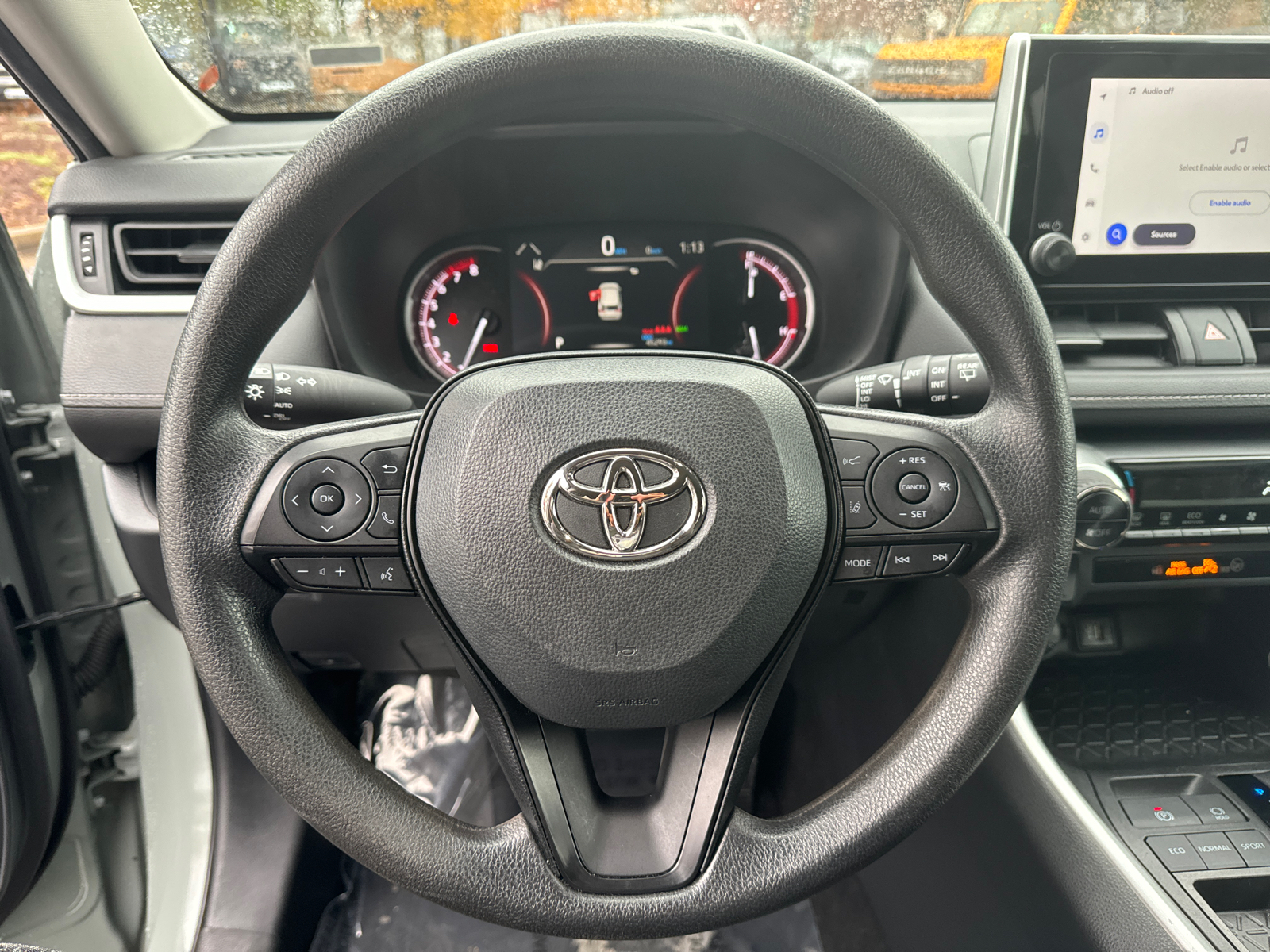 2023 Toyota RAV4 XLE 25