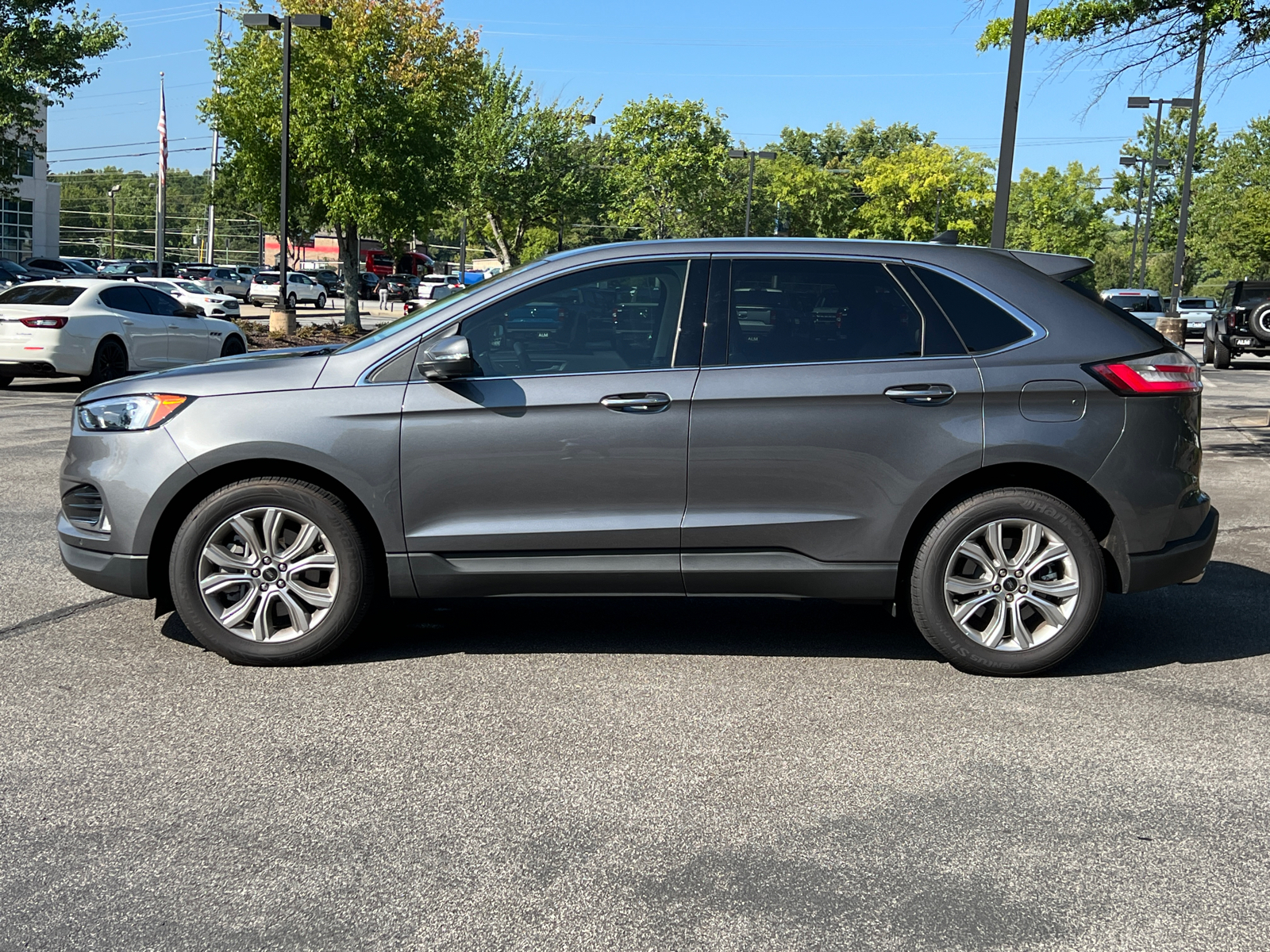 2024 Ford Edge Titanium 2