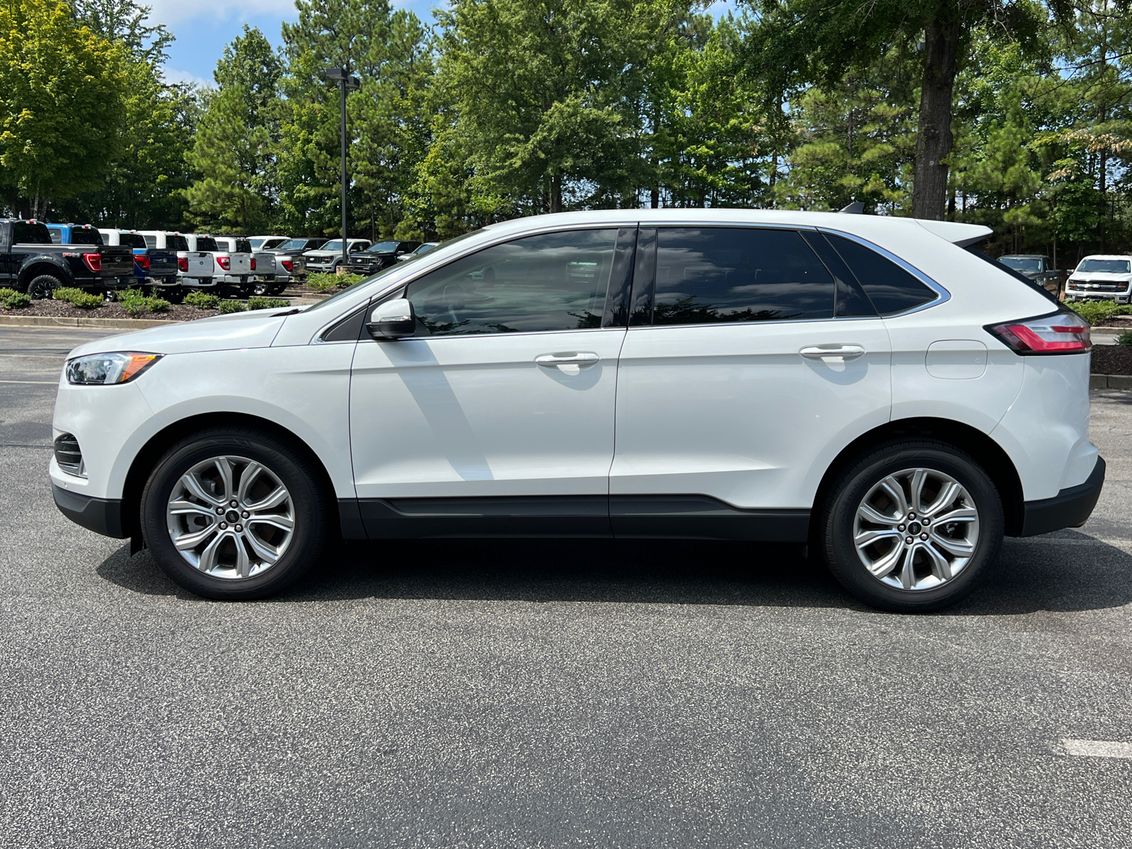 2024 Ford Edge Titanium 2