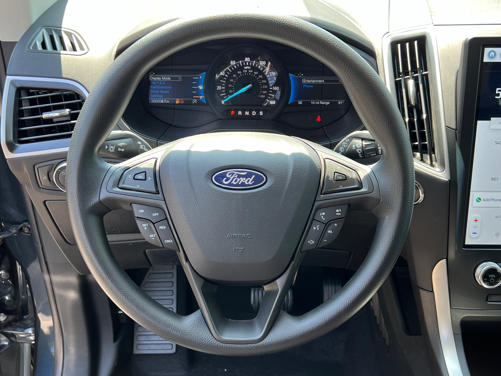 2024 Ford Edge SE 18