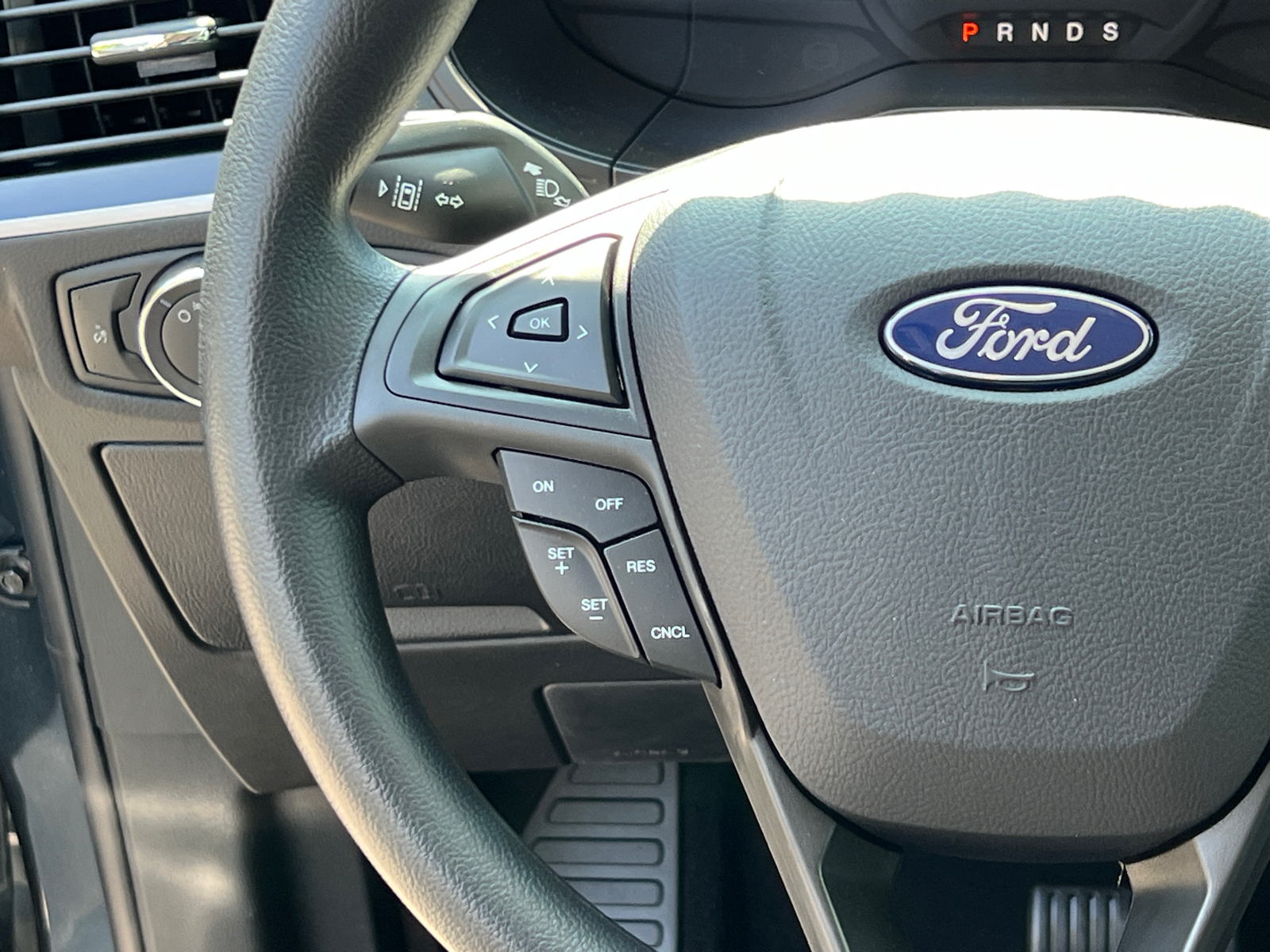 2024 Ford Edge SE 19