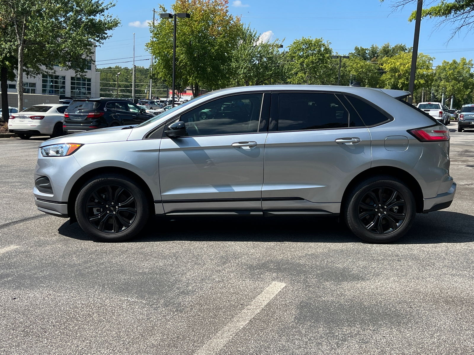 2024 Ford Edge SE 2