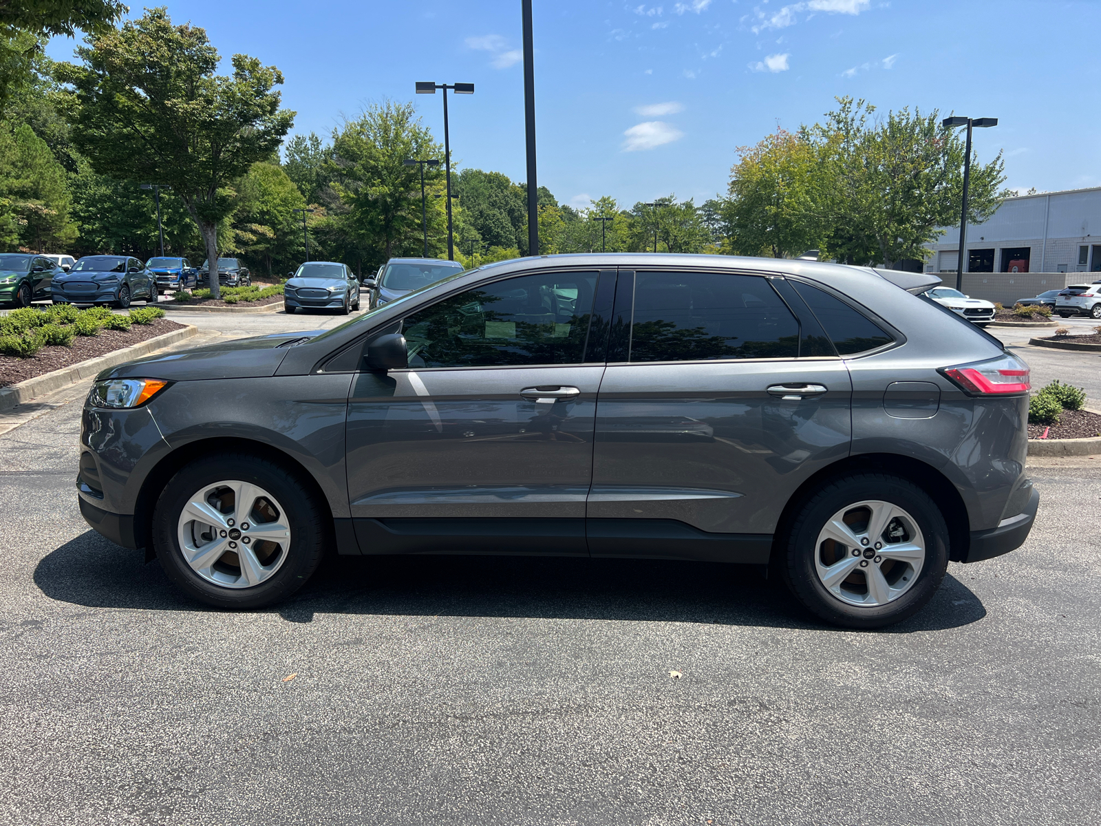 2024 Ford Edge SE 8