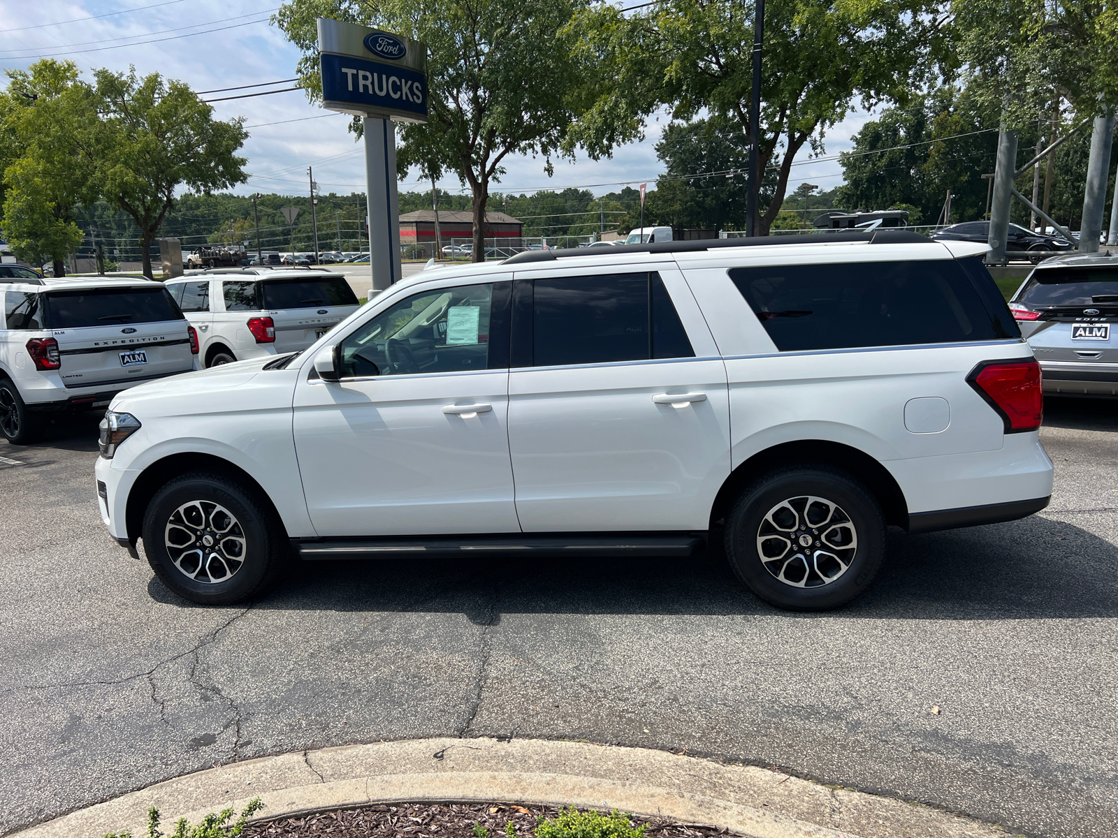 2024 Ford Expedition Max XLT 8