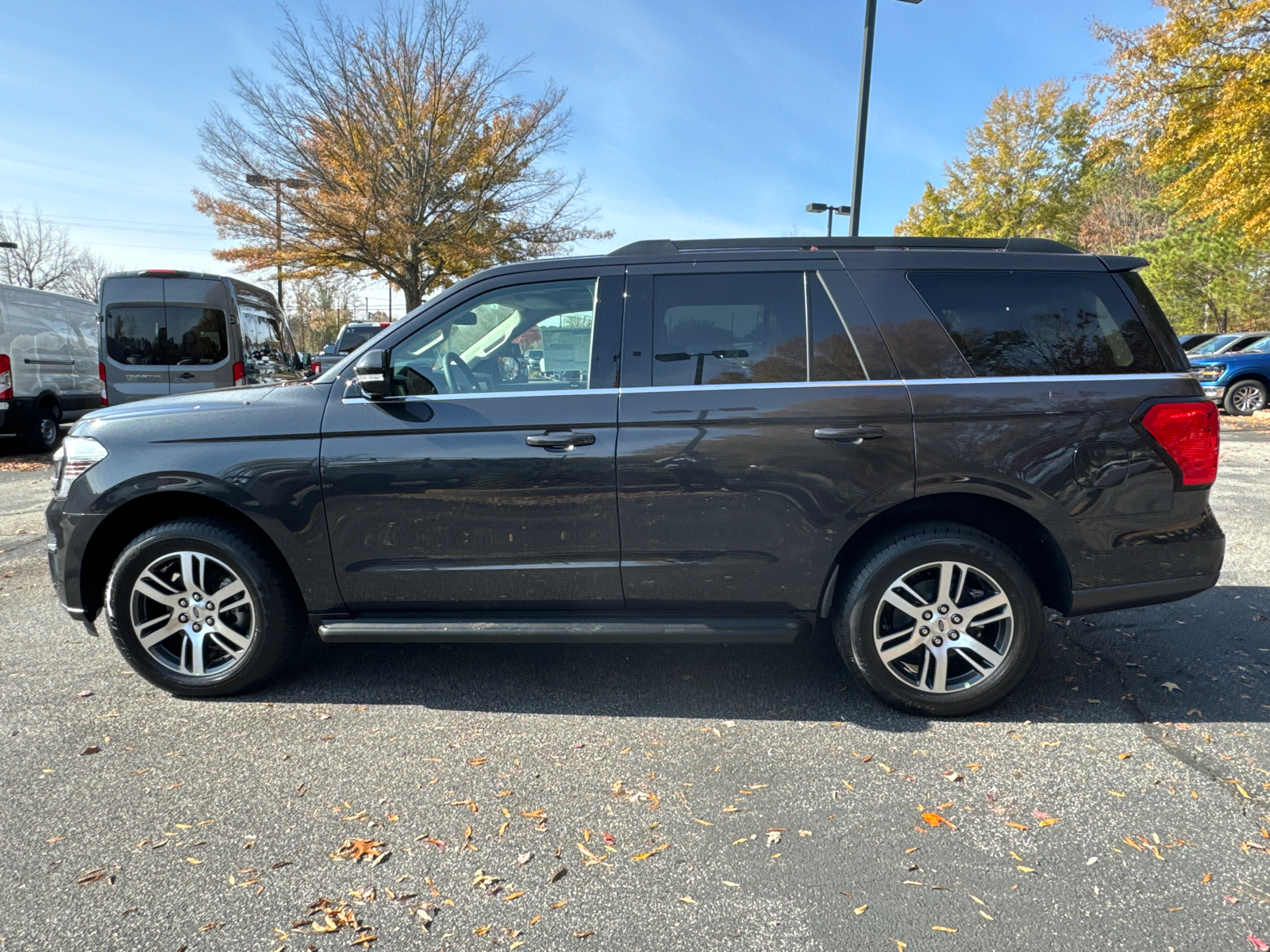 2024 Ford Expedition XLT 8