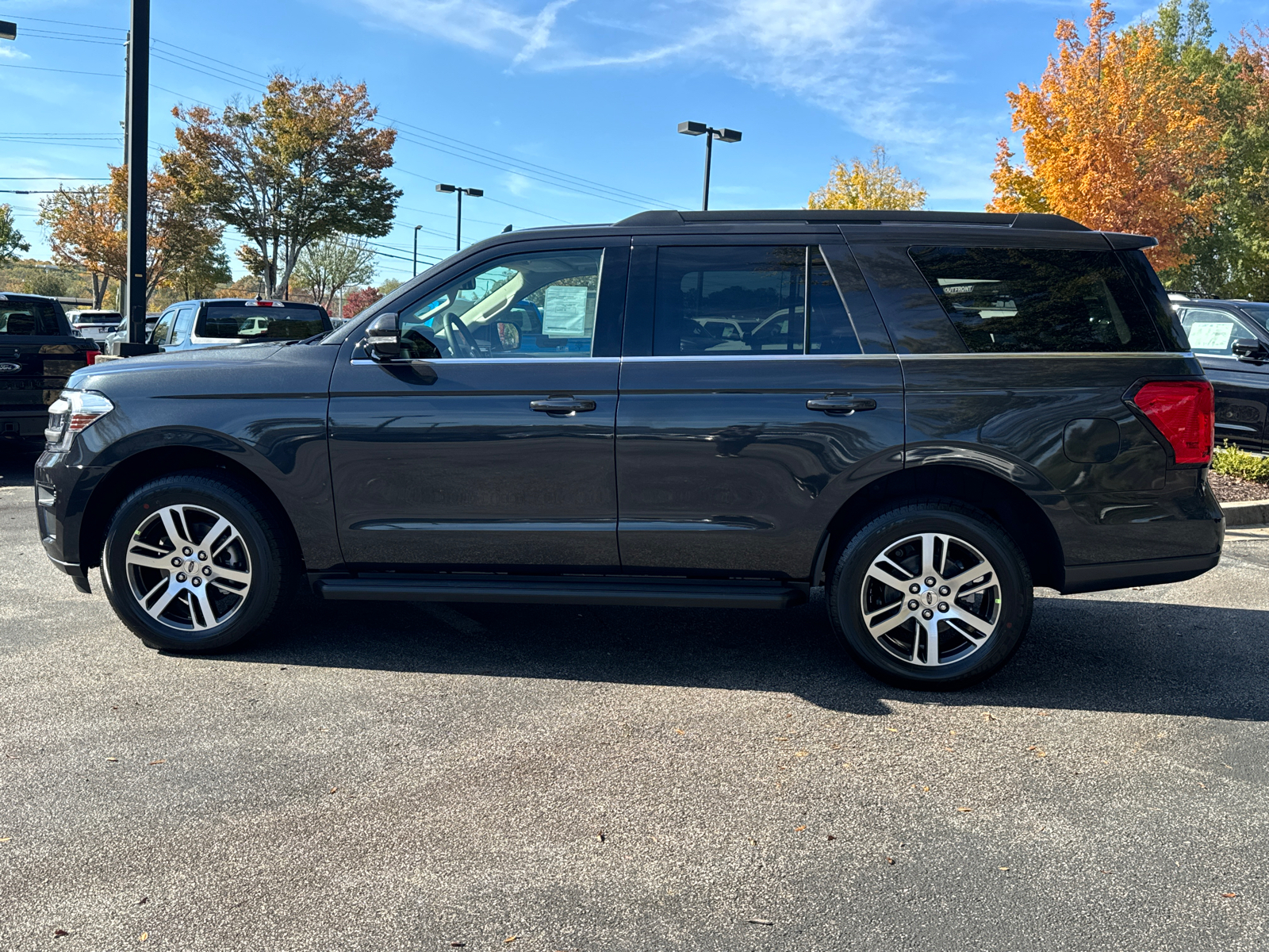 2024 Ford Expedition XLT 8