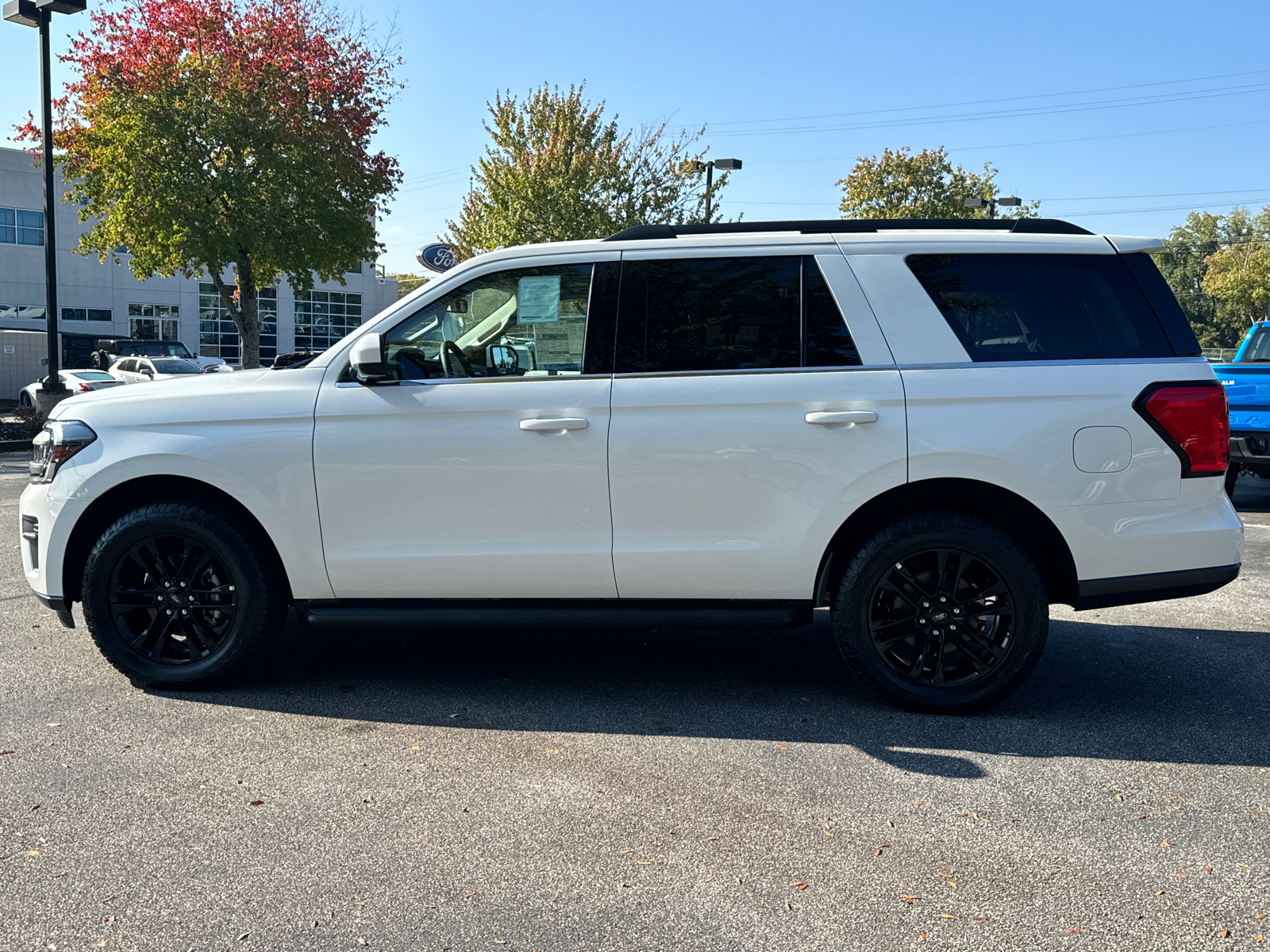 2024 Ford Expedition XLT 8