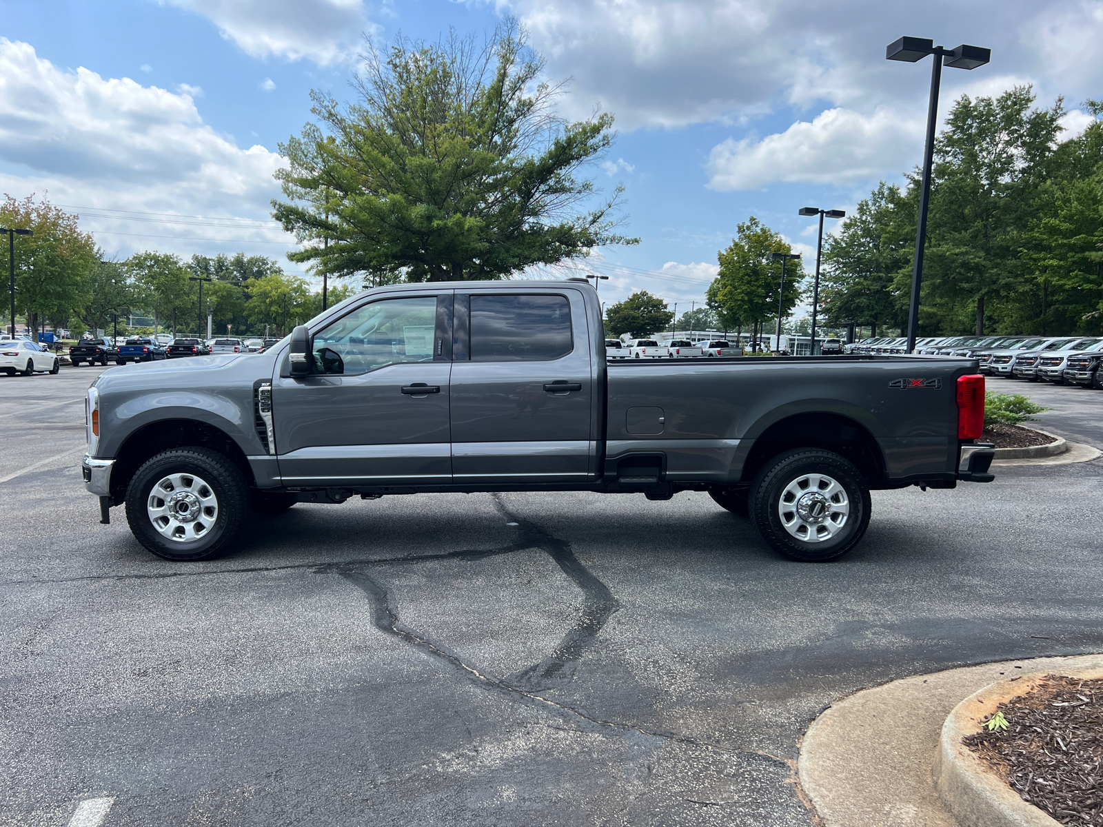 2024 Ford F-250SD XL 8