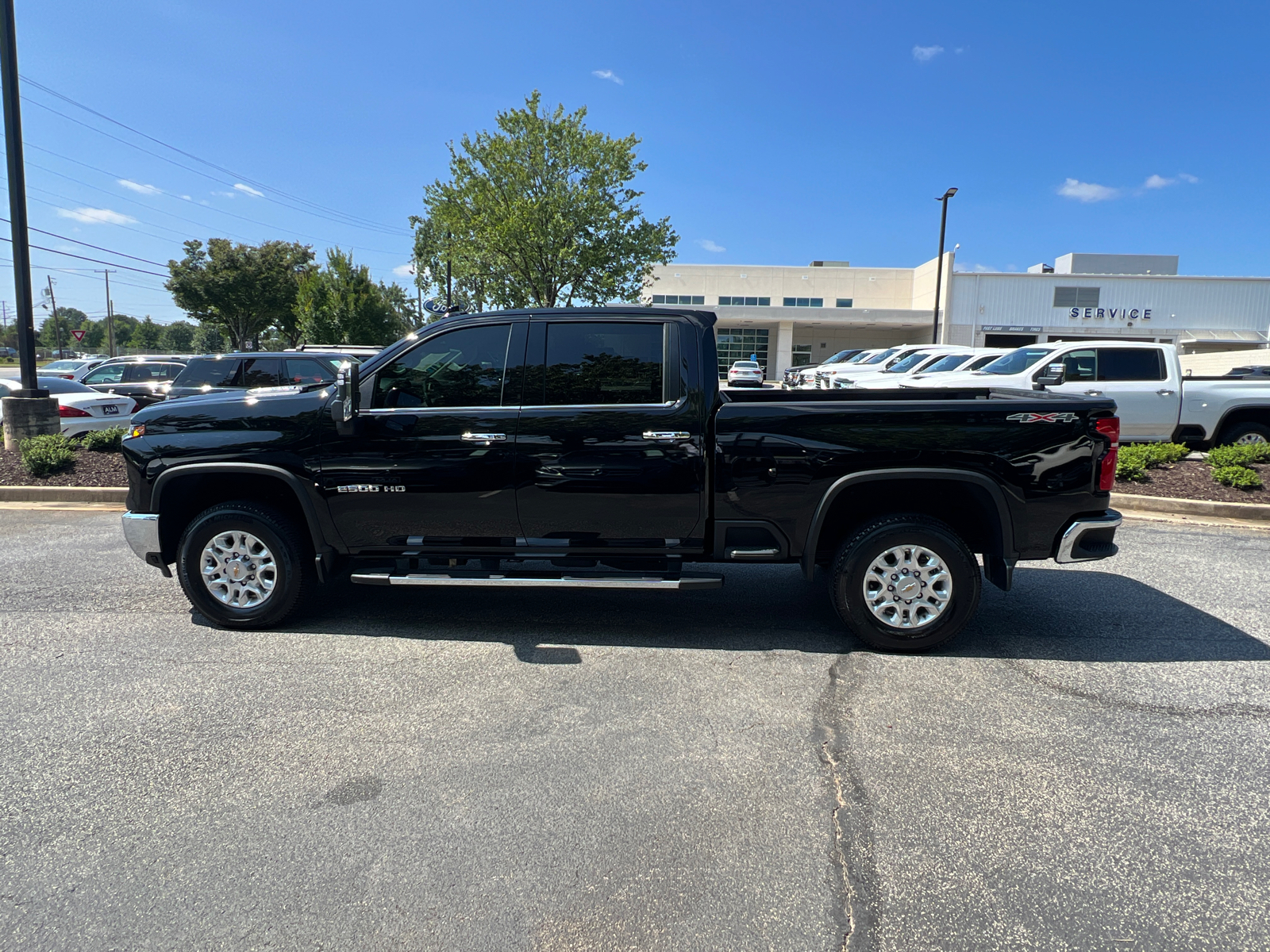 2024 Chevrolet Silverado 2500HD LTZ 8