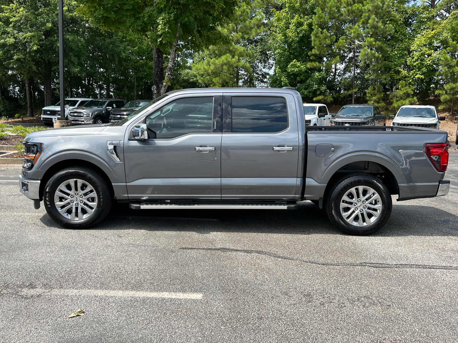 2024 Ford F-150 XLT 2