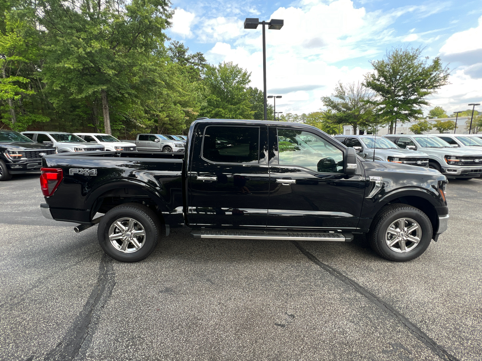 2024 Ford F-150 XLT 4