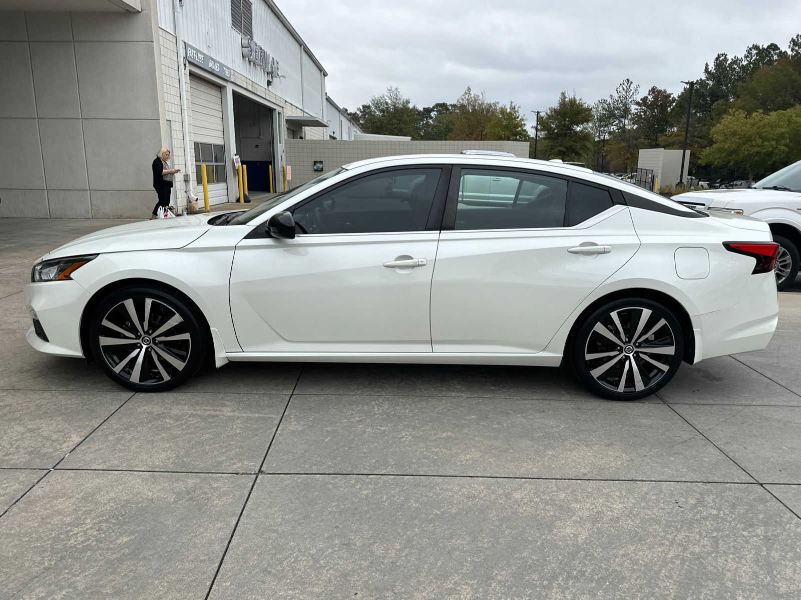 2019 Nissan Altima 2.5 SR 8