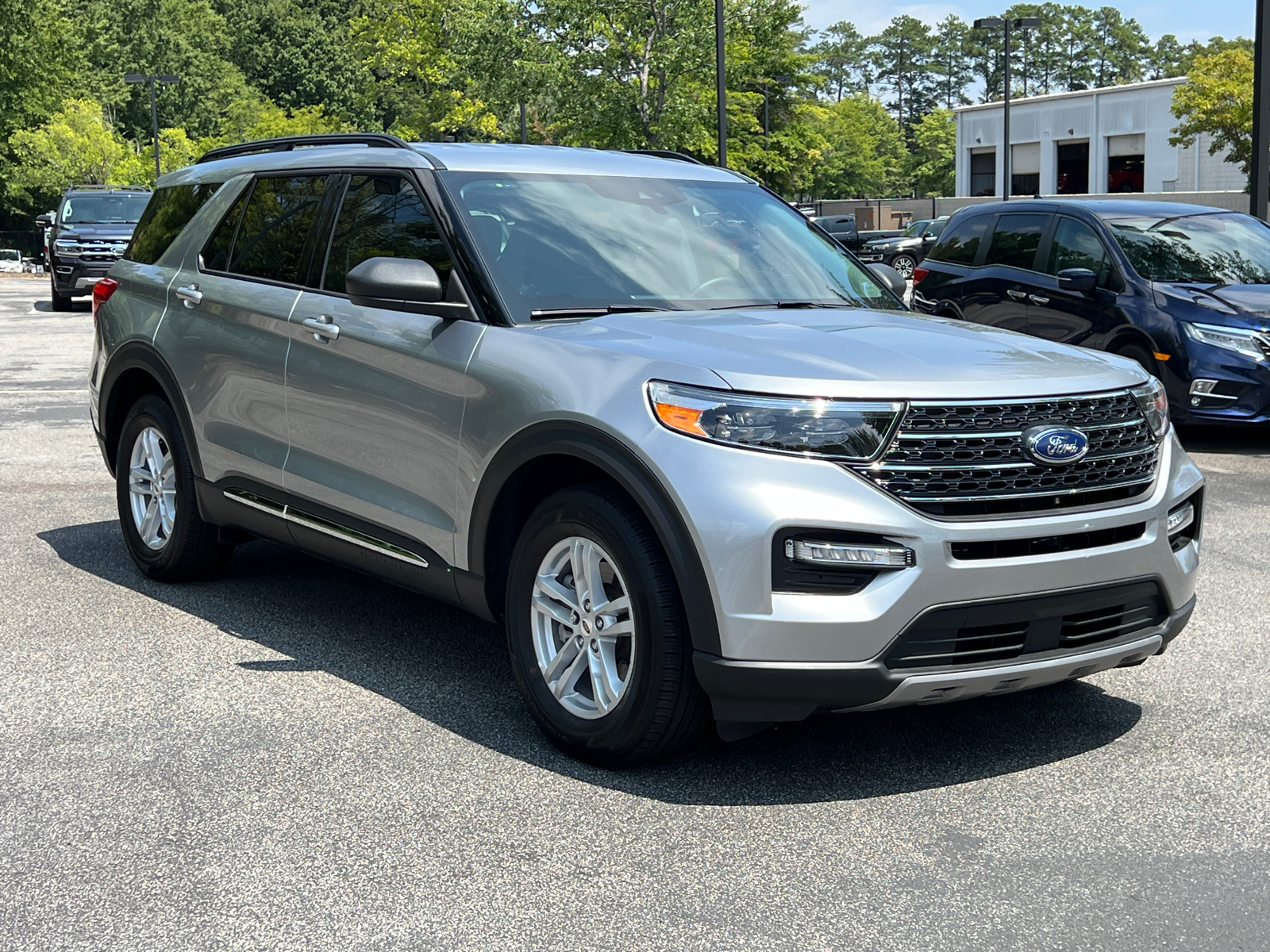 2024 Ford Explorer XLT 7