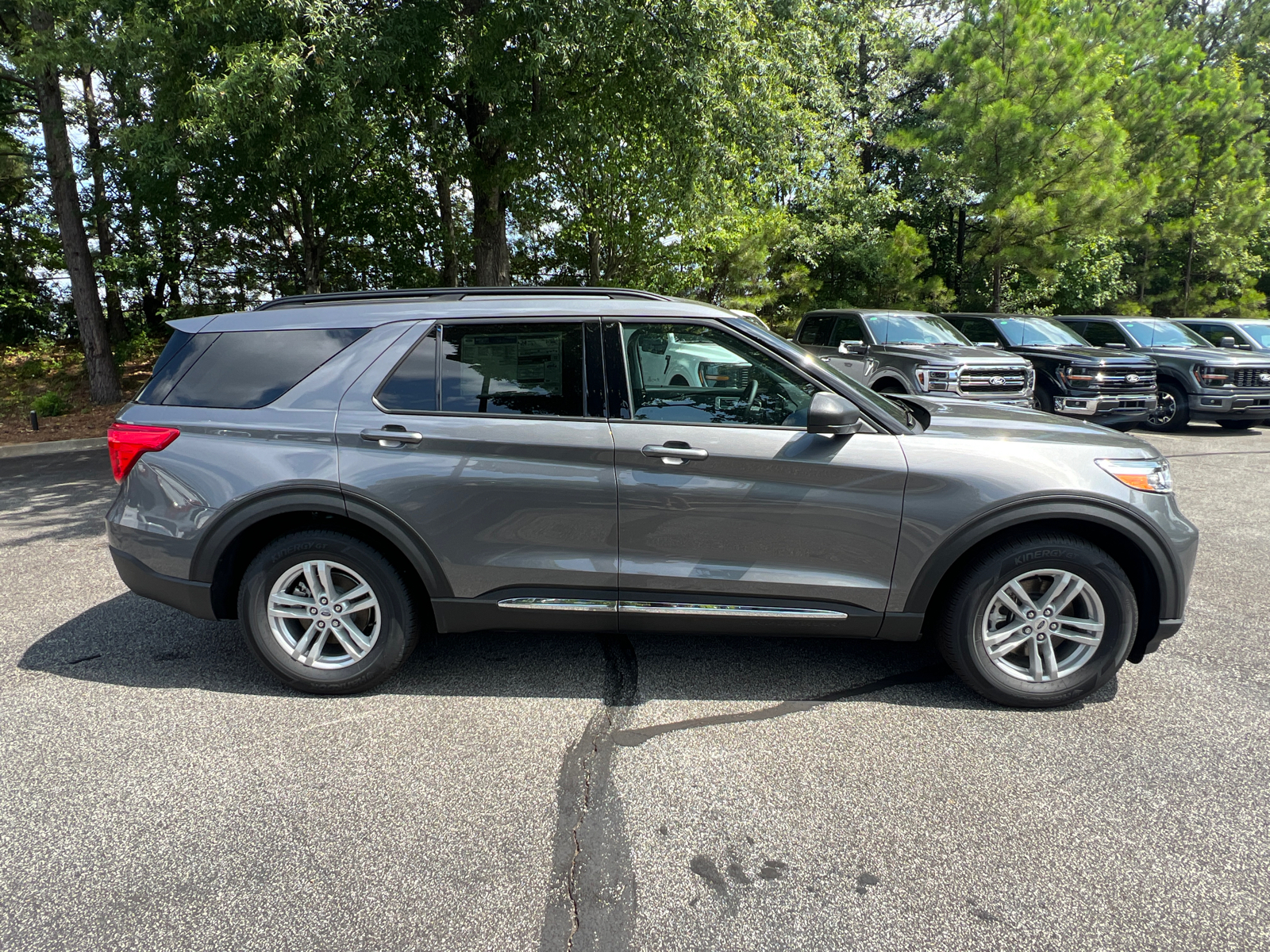 2024 Ford Explorer XLT 4