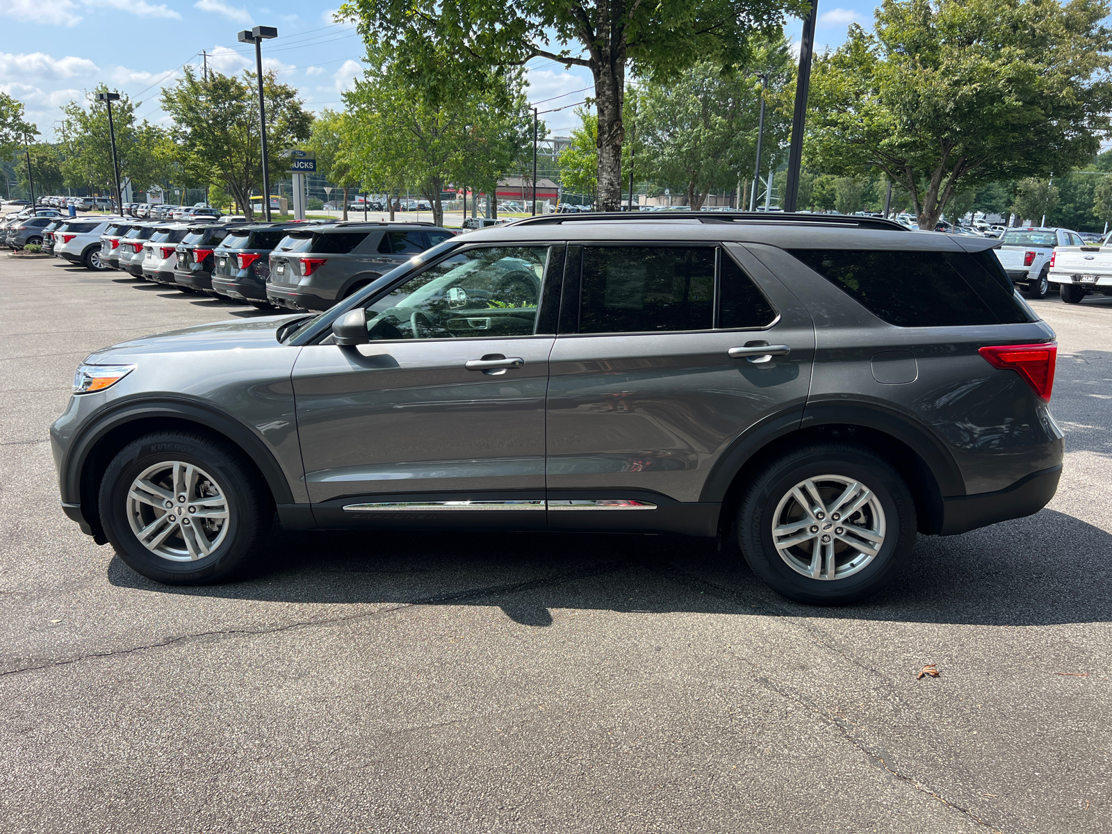 2024 Ford Explorer XLT 8