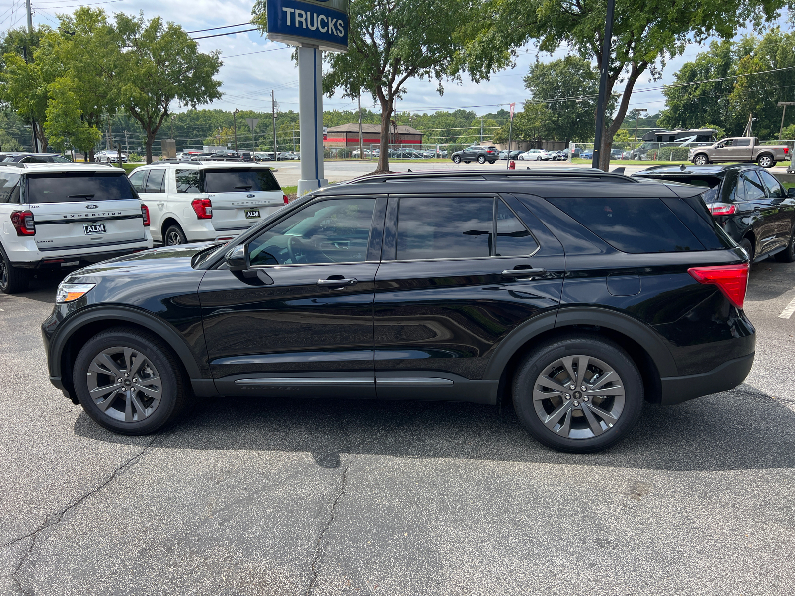 2024 Ford Explorer XLT 8