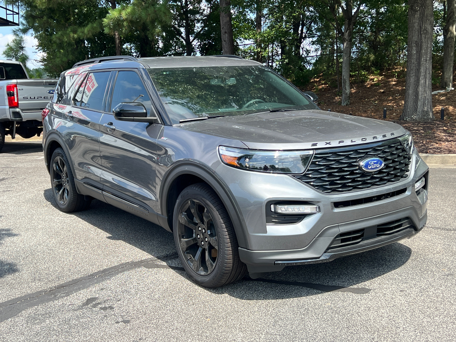 2024 Ford Explorer ST-Line 3