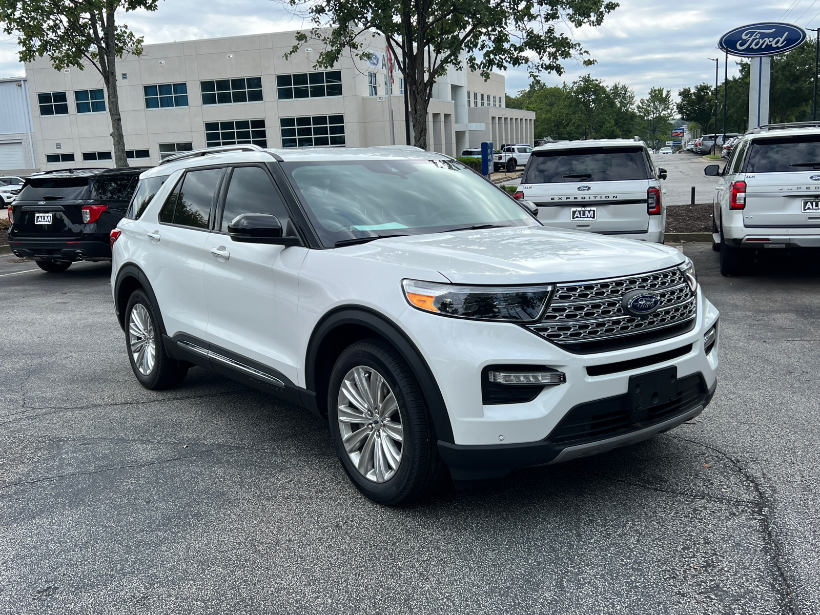 2024 Ford Explorer Limited 3