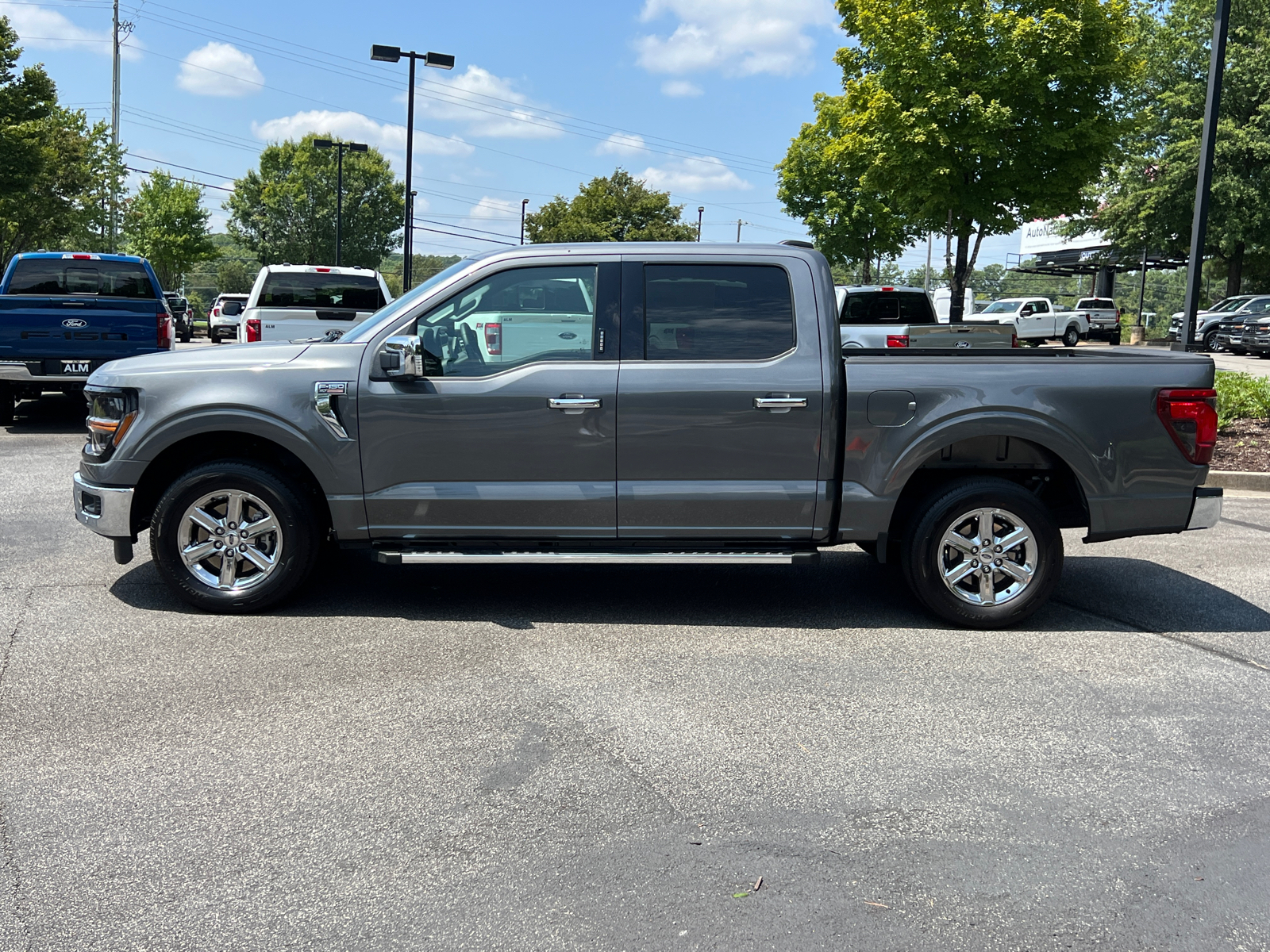 2024 Ford F-150 XLT 2