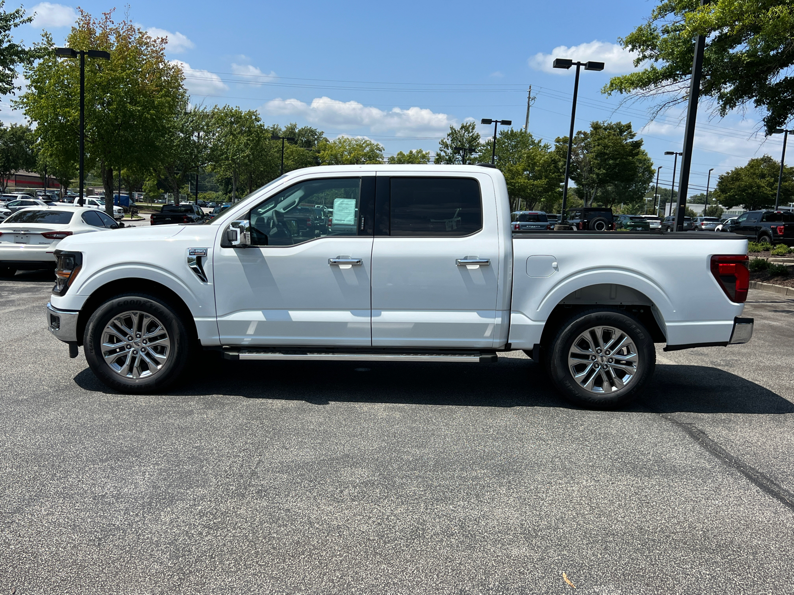 2024 Ford F-150 XLT 2