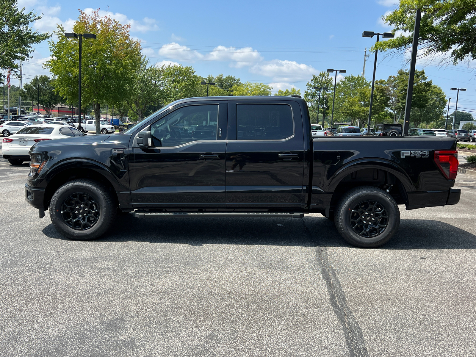 2024 Ford F-150 XLT 2