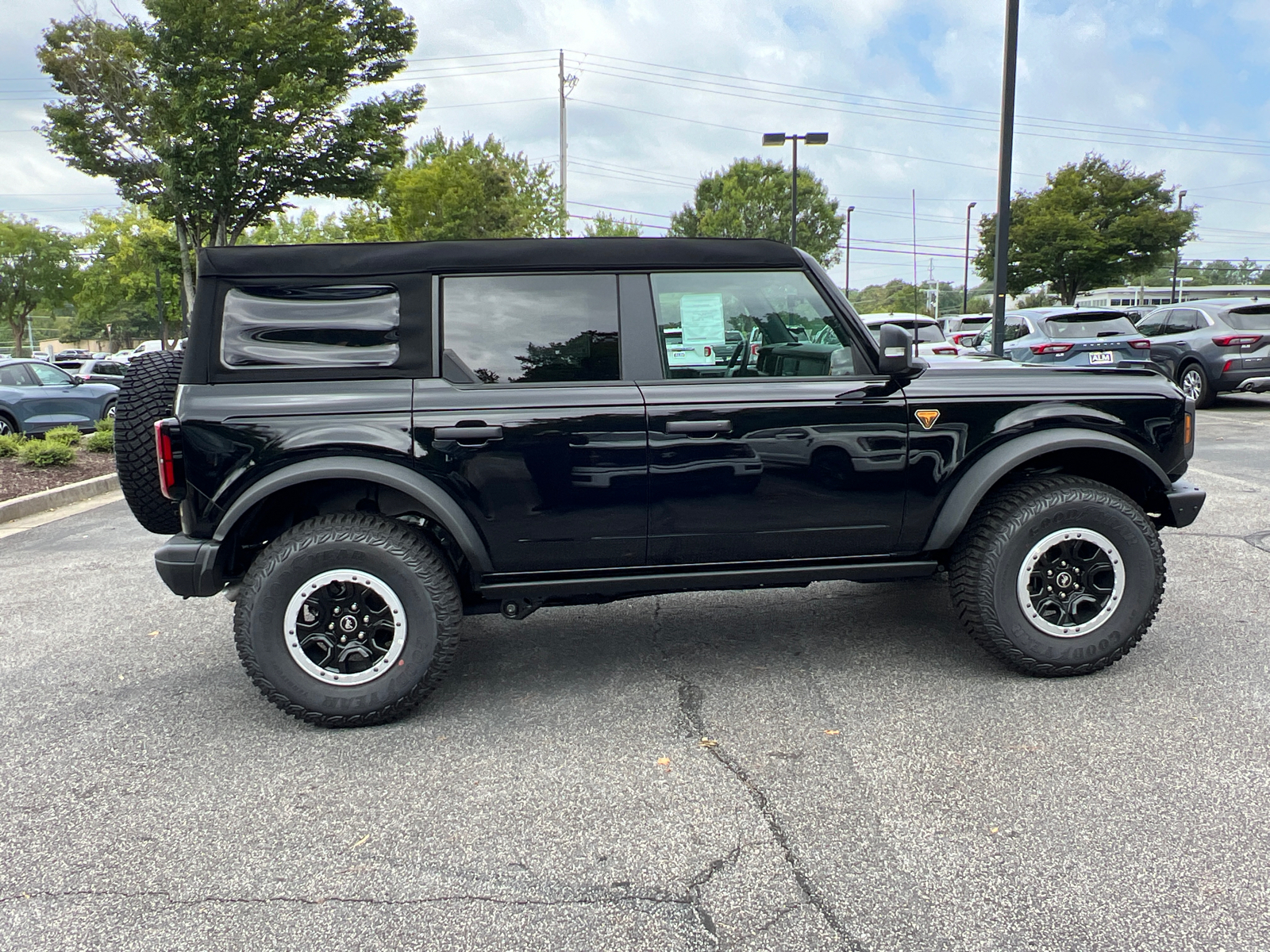 2024 Ford Bronco Badlands 4