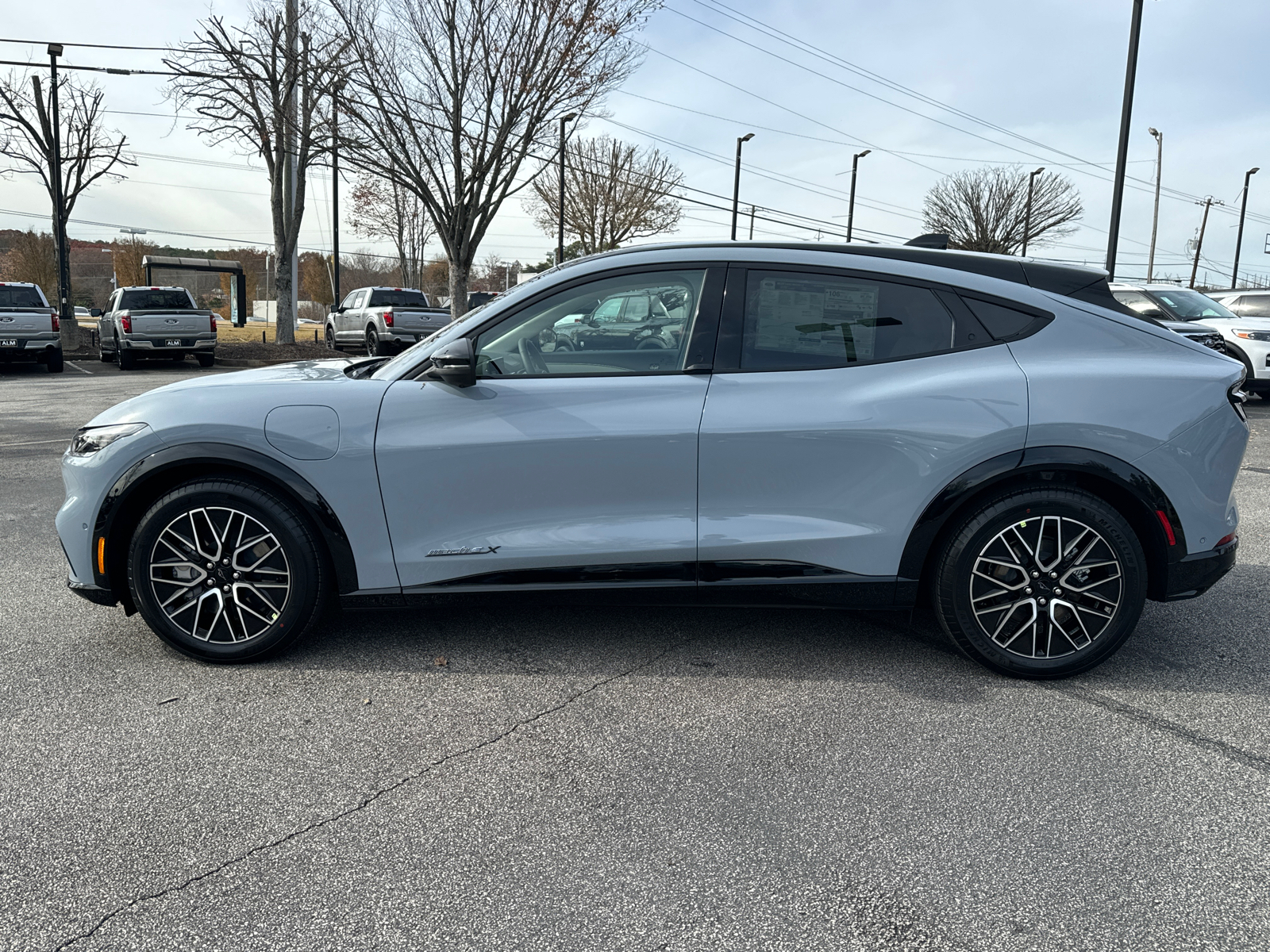 2024 Ford Mustang Mach-E Premium 8