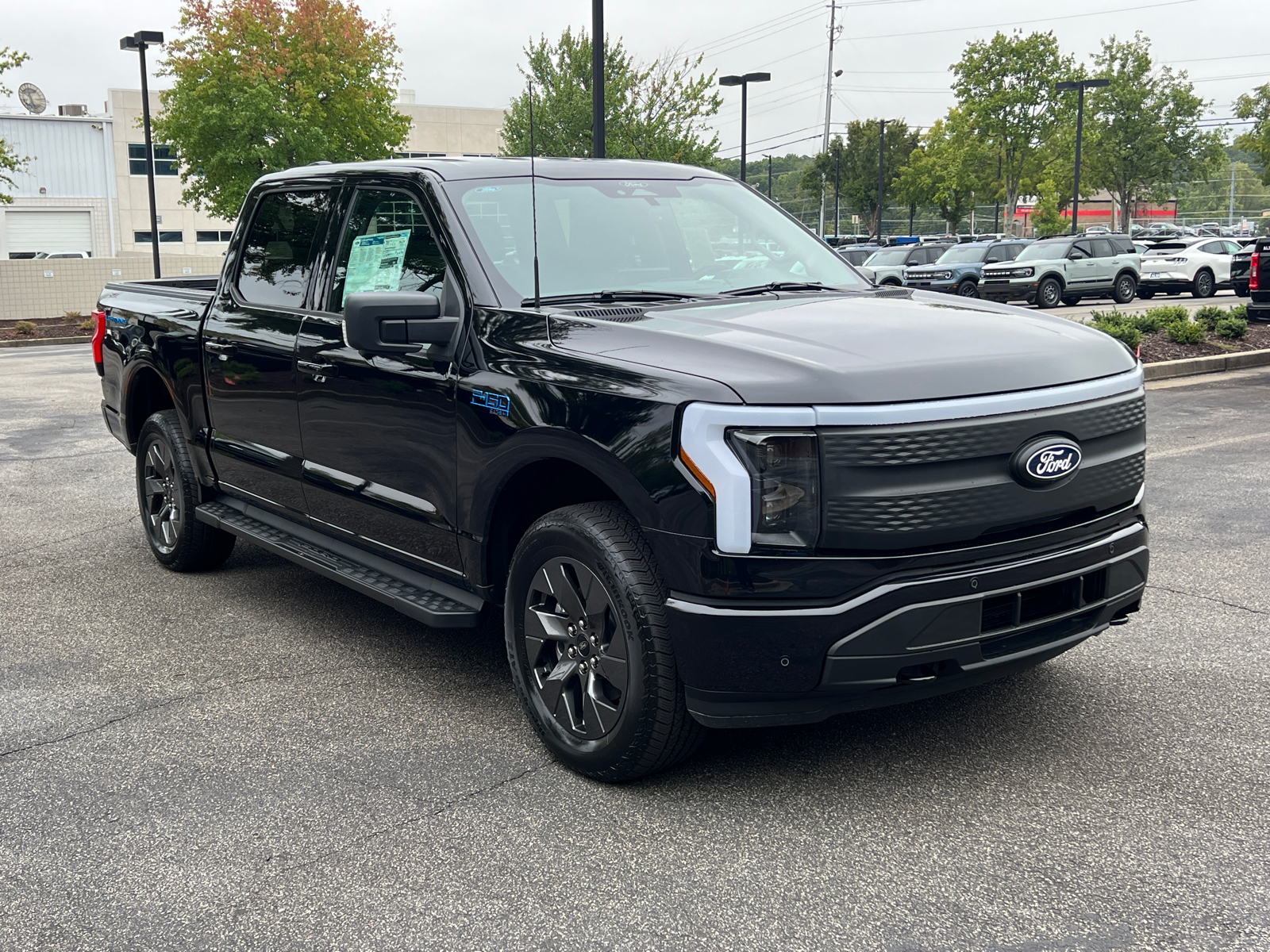 2024 Ford F-150 Lightning Flash 3