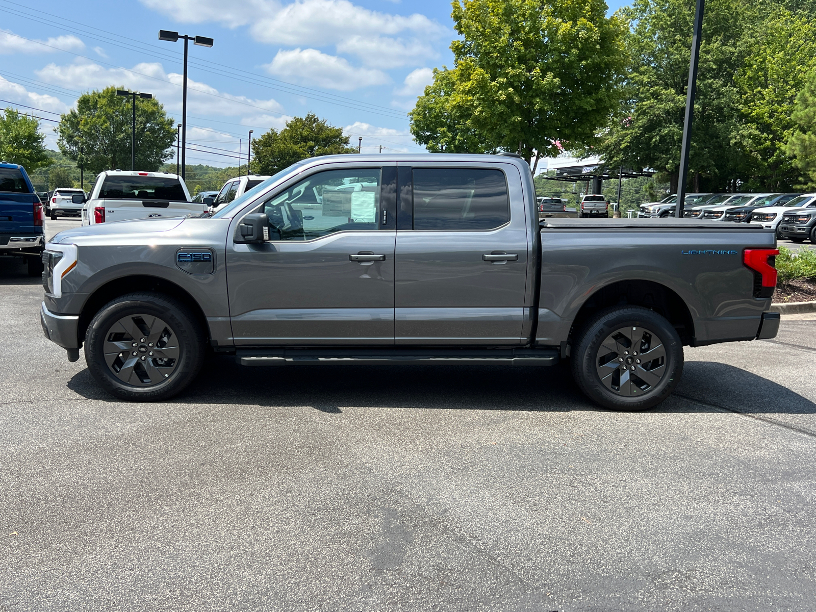 2024 Ford F-150 Lightning Flash 2