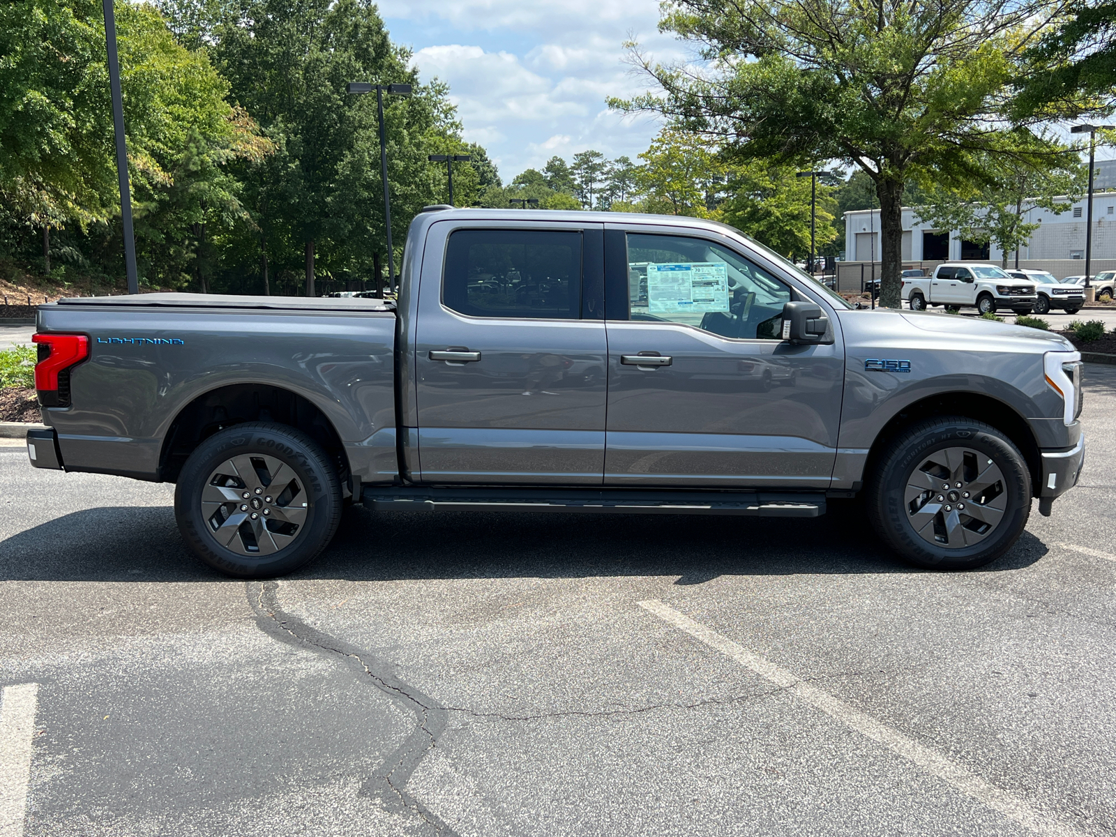 2024 Ford F-150 Lightning Flash 6