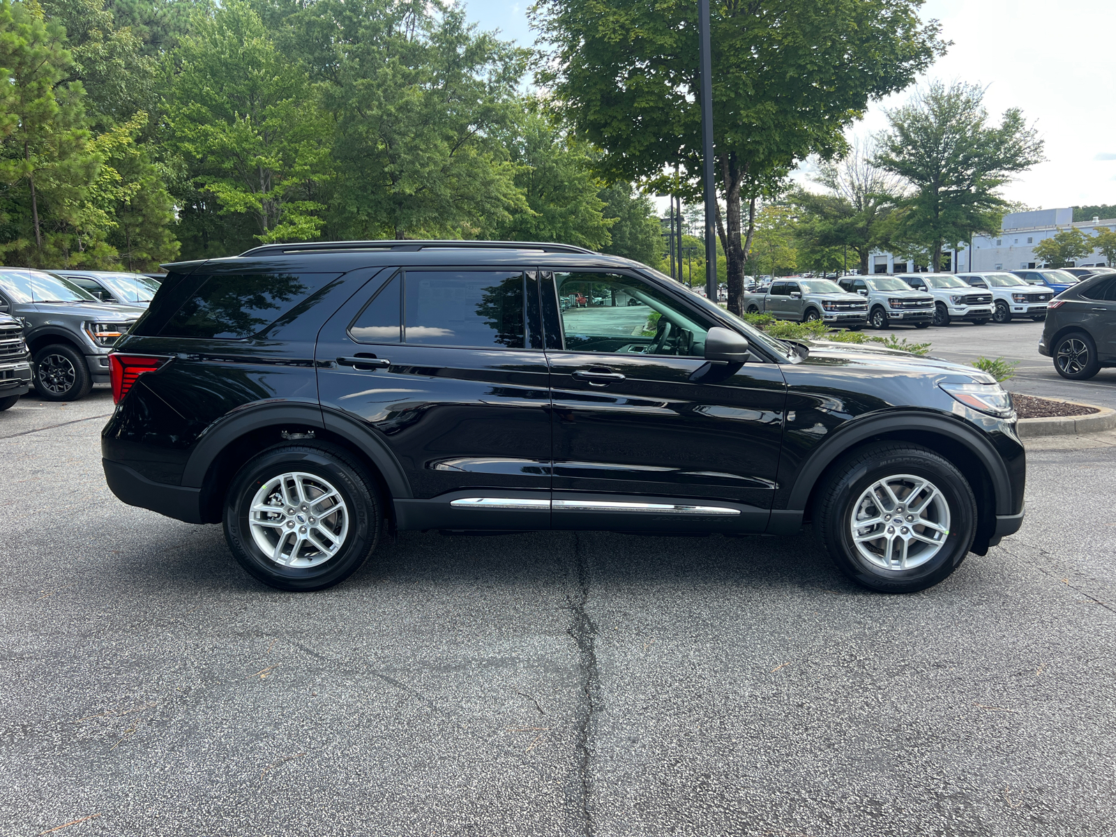 2025 Ford Explorer Active 4