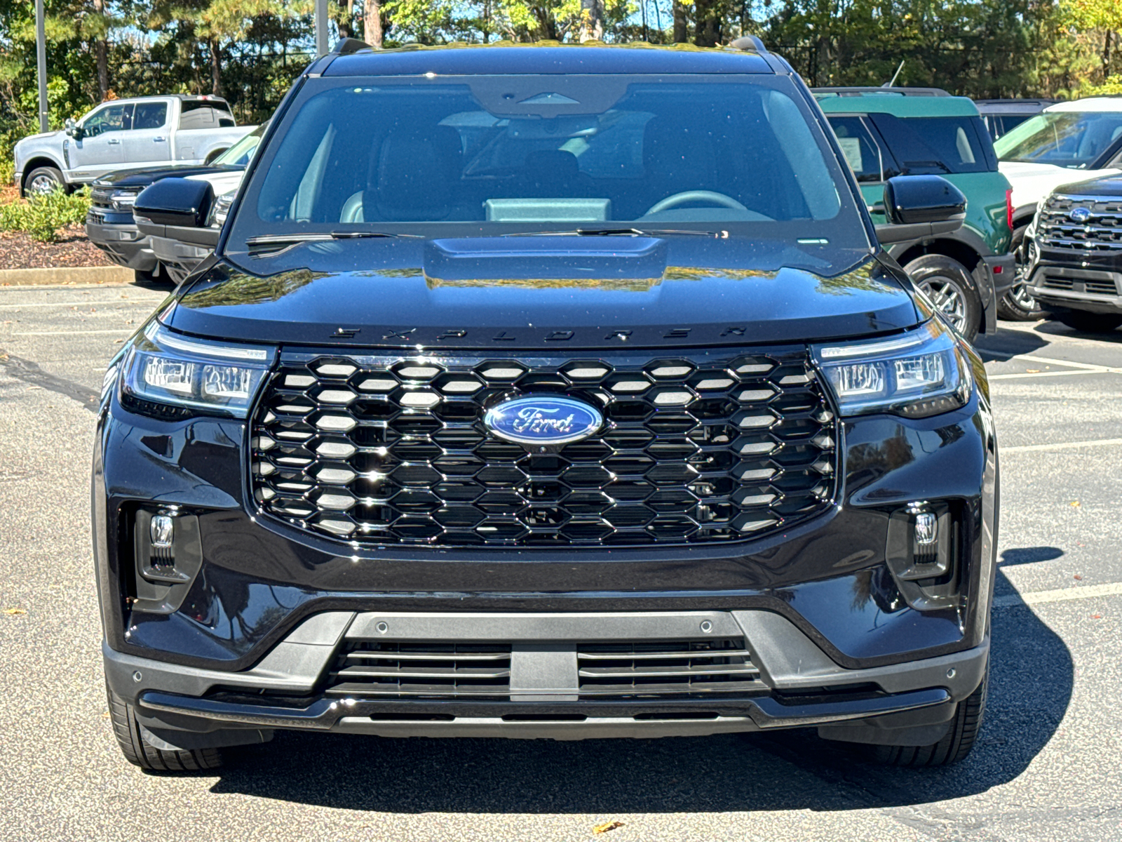 2025 Ford Explorer ST-Line 2