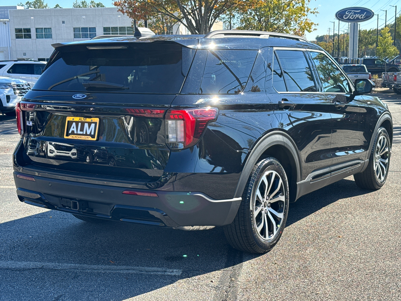 2025 Ford Explorer ST-Line 5