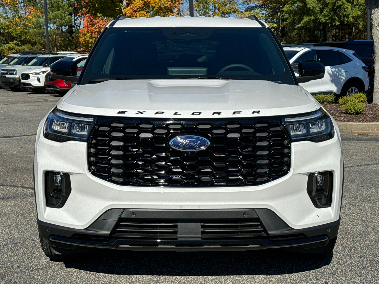 2025 Ford Explorer ST-Line 2