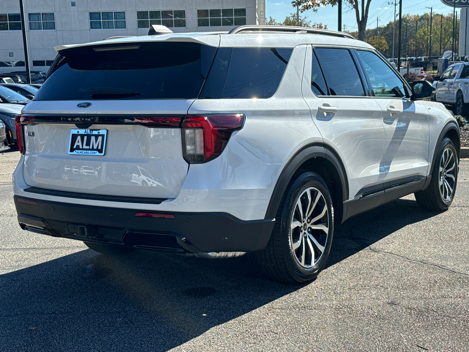 2025 Ford Explorer ST-Line 5