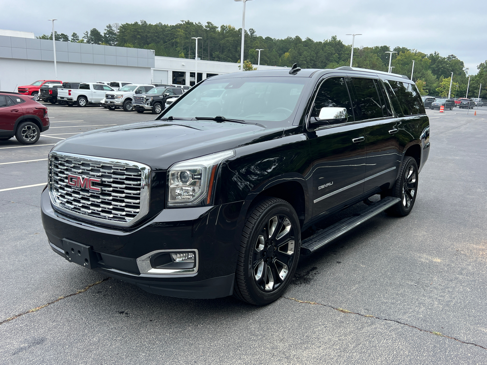 2019 GMC Yukon XL Denali 1