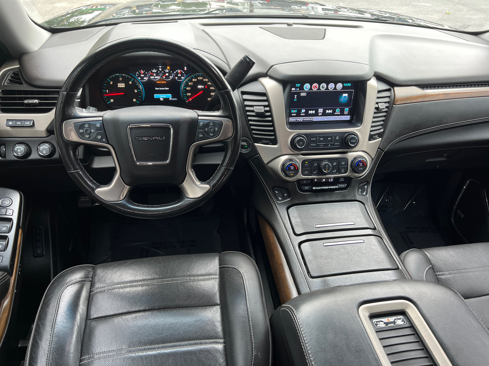 2019 GMC Yukon XL Denali 23