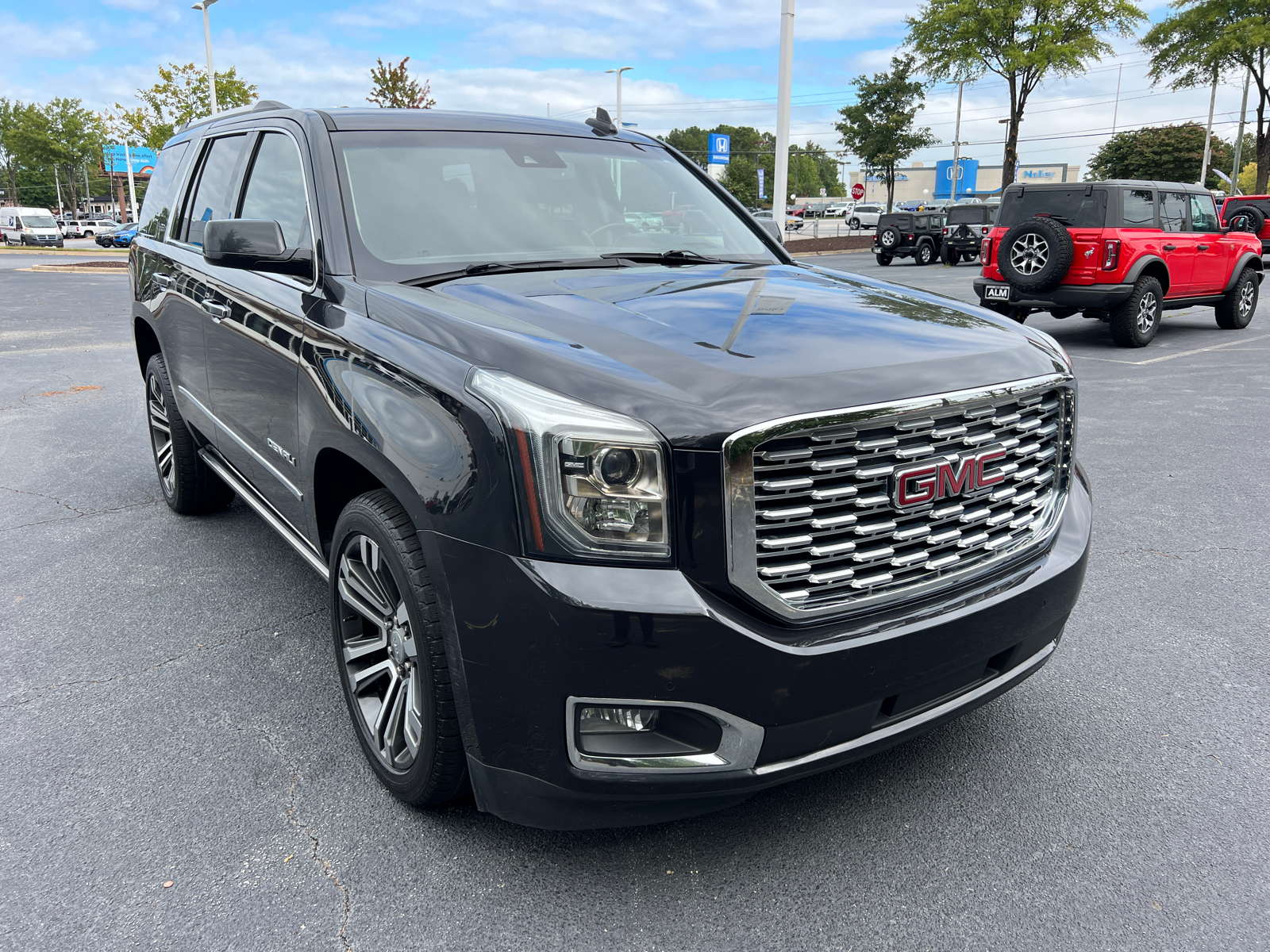 2020 GMC Yukon Denali 3