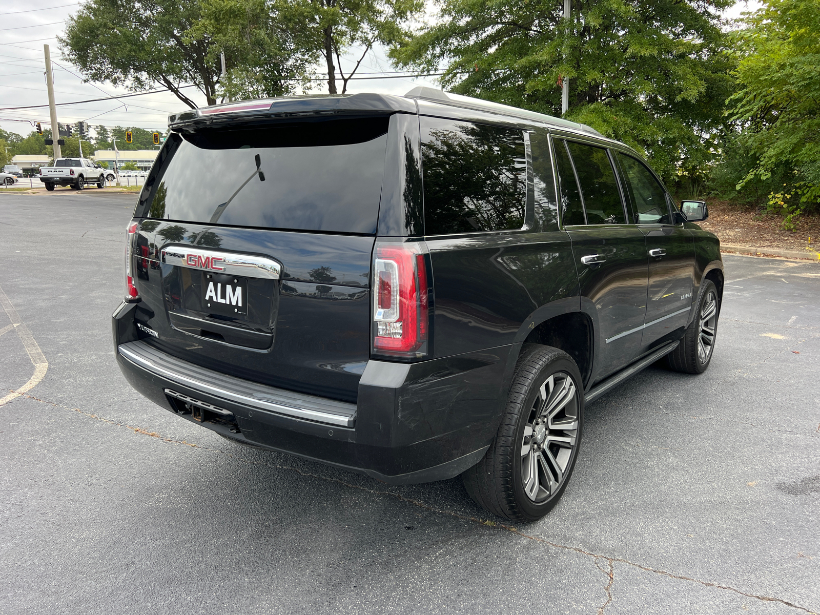 2020 GMC Yukon Denali 5