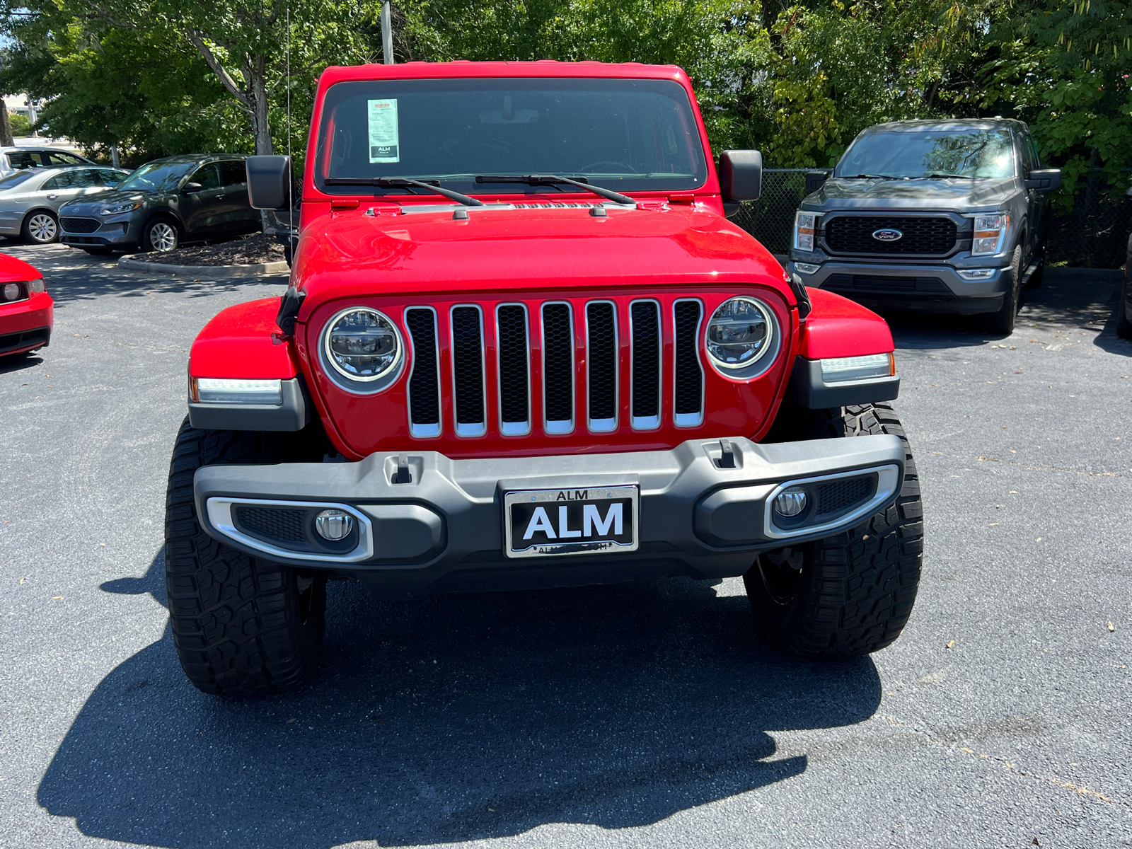 2020 Jeep Wrangler Unlimited Sahara 2