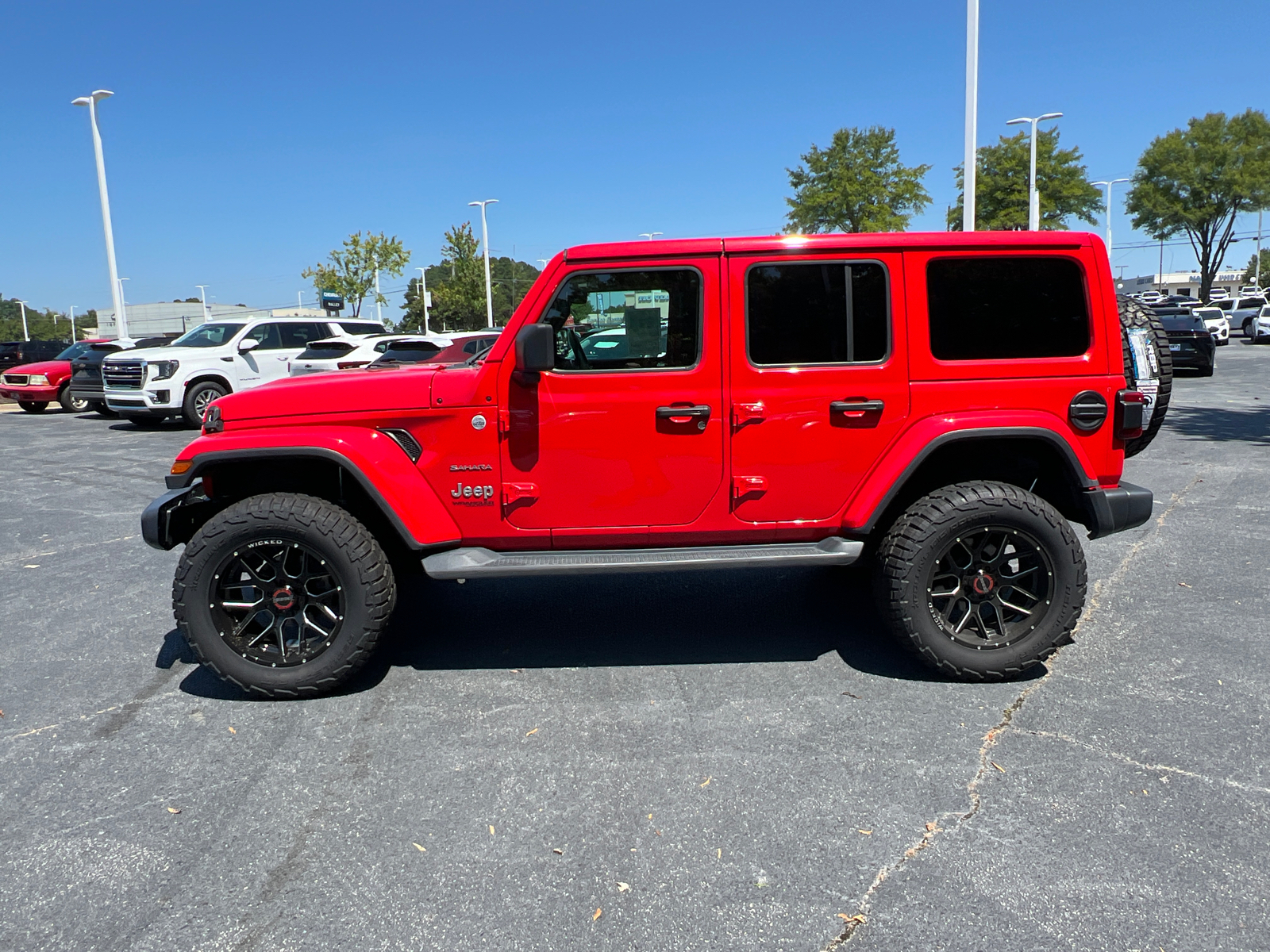 2020 Jeep Wrangler Unlimited Sahara 8