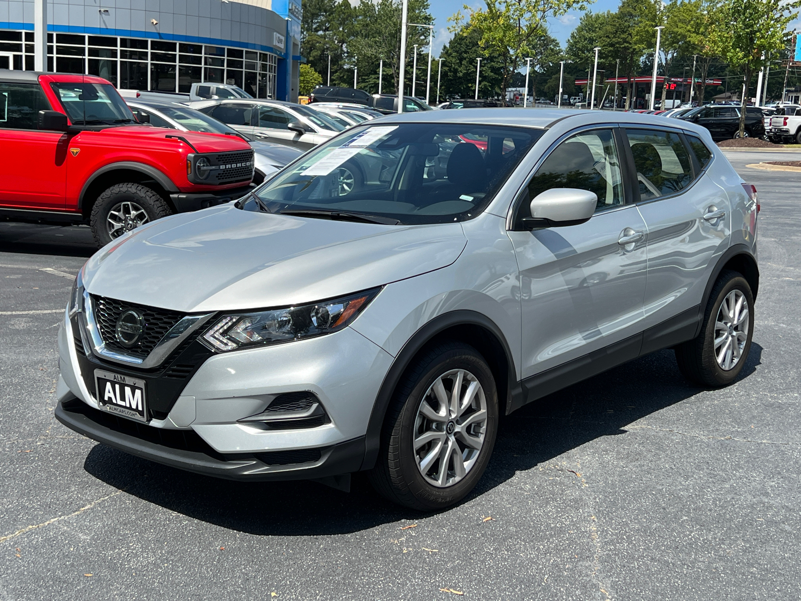 2021 Nissan Rogue Sport S 1