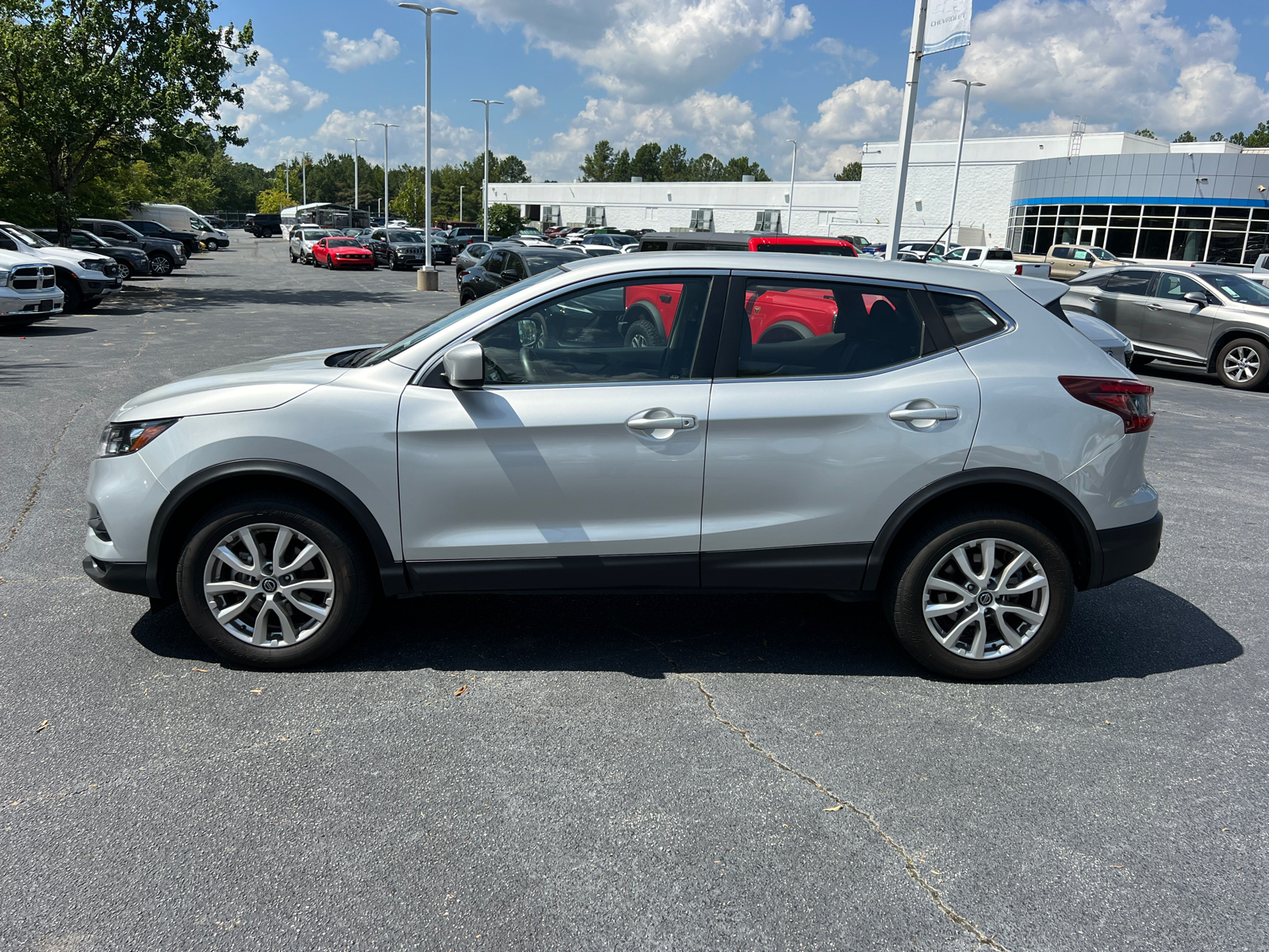 2021 Nissan Rogue Sport S 8