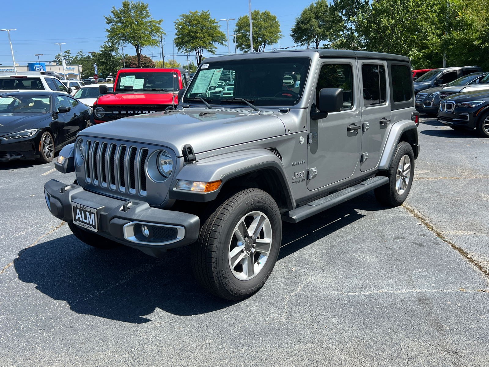 2021 Jeep Wrangler Unlimited Sahara 1