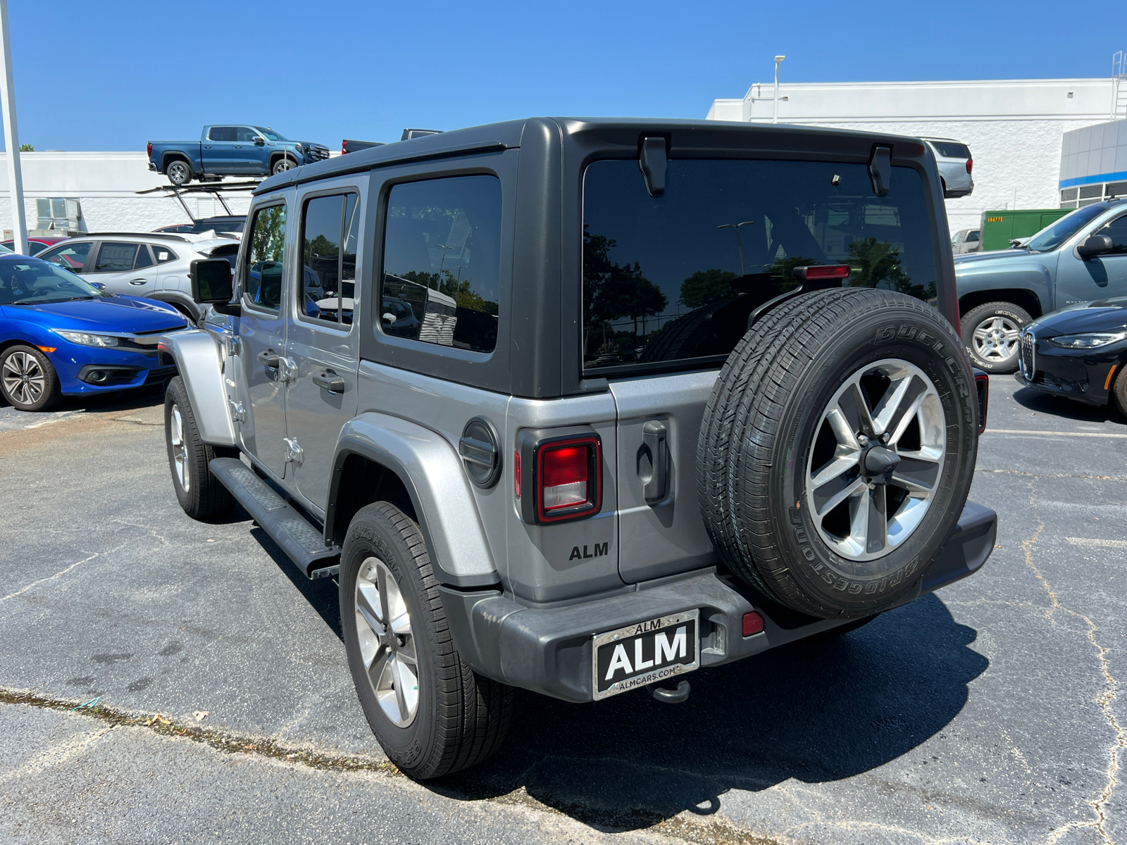 2021 Jeep Wrangler Unlimited Sahara 7