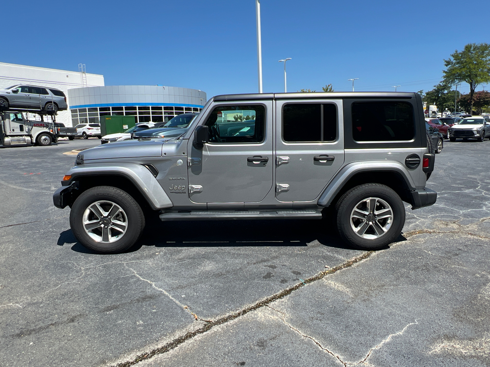 2021 Jeep Wrangler Unlimited Sahara 8