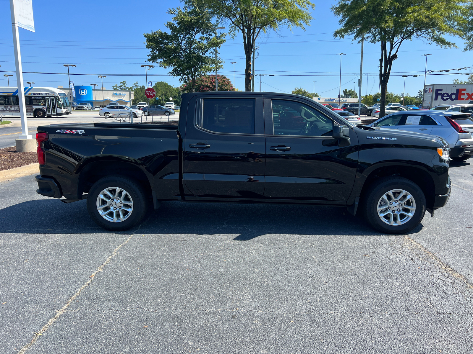 2022 Chevrolet Silverado 1500 RST 4